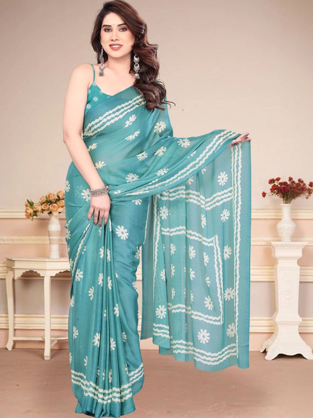 Owee Floral Pure Chiffon Designer Saree thumbnail 3
