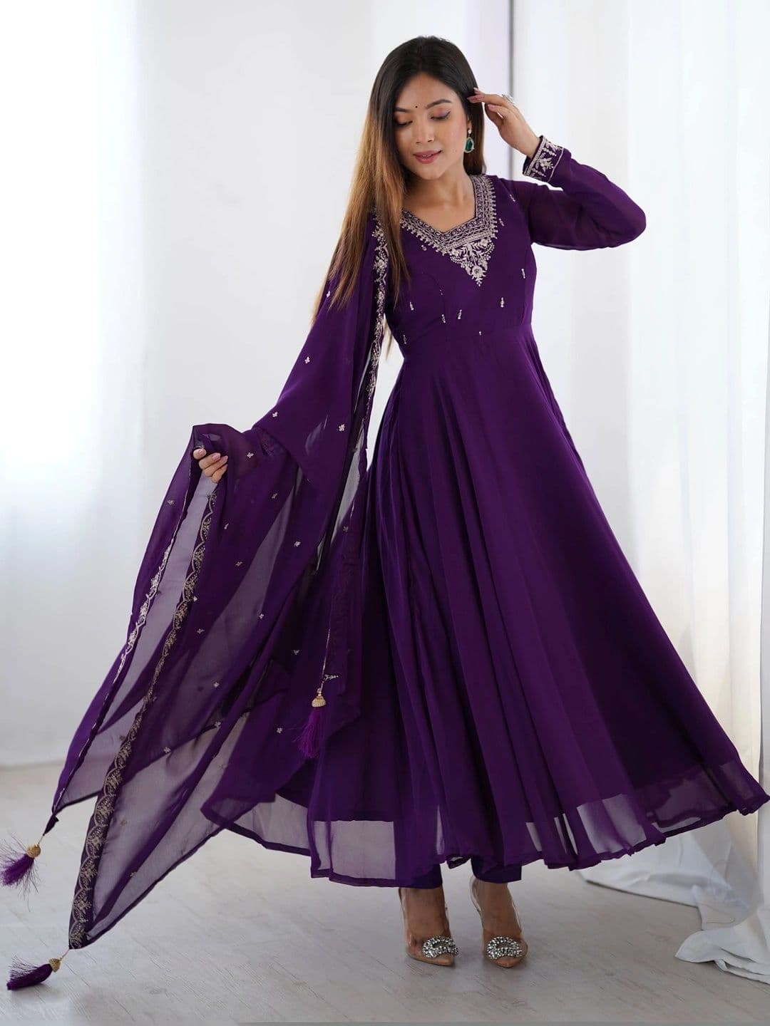 VASTRABELLA Women Ethnic Motifs Embroidered Regular Kurta with Trousers & With Dupatta thumbnail 3