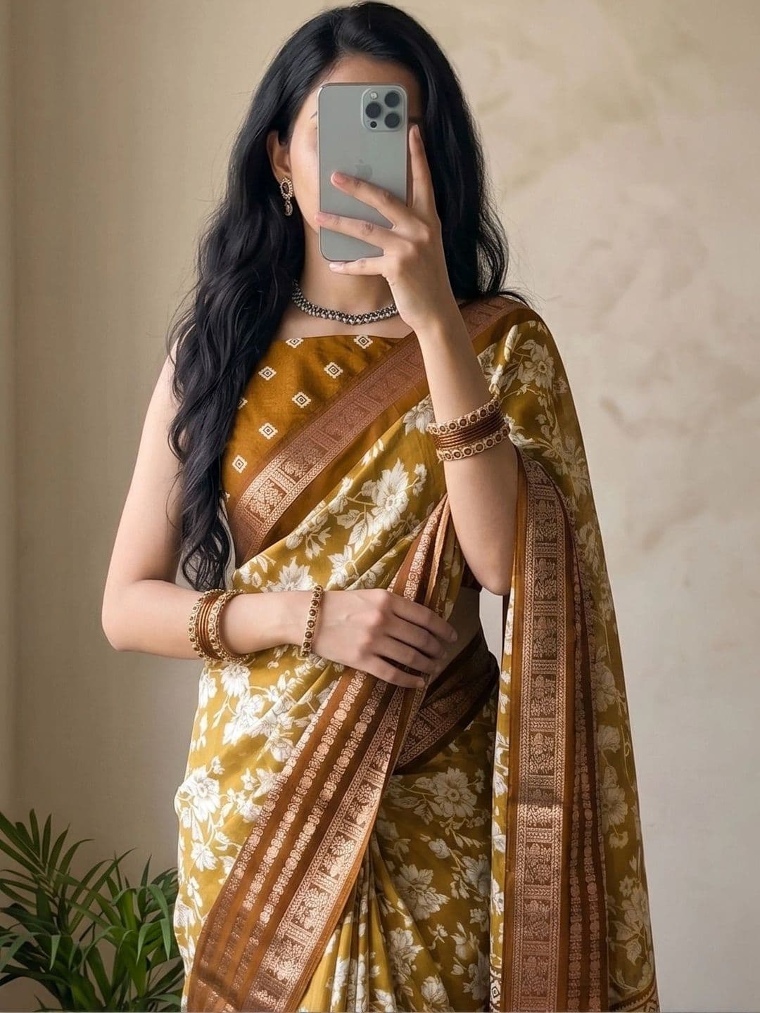 Owee Floral Zari Silk Blend Designer Saree - view 1