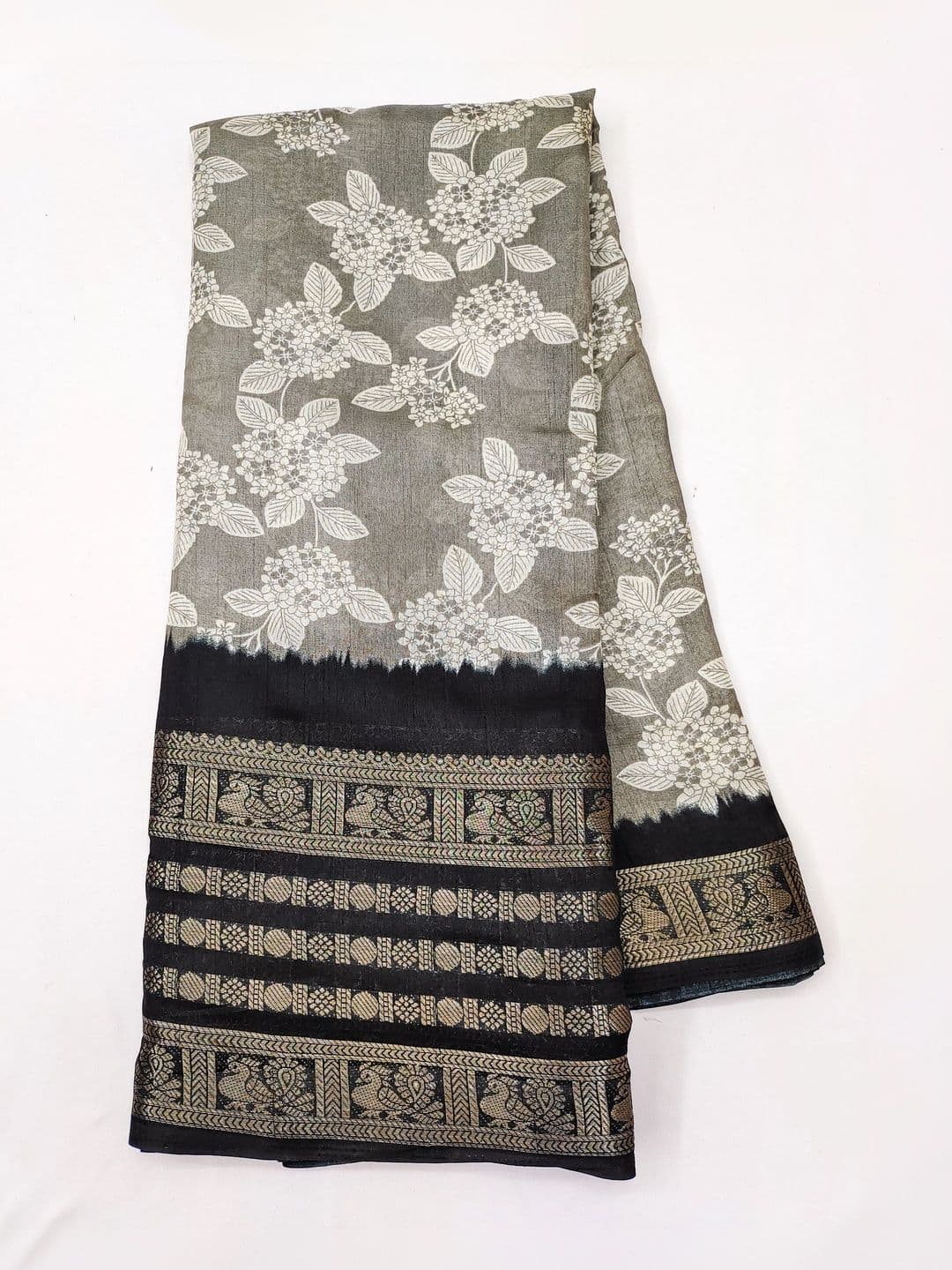 Owee Floral Zari Silk Blend Designer Saree thumbnail 2