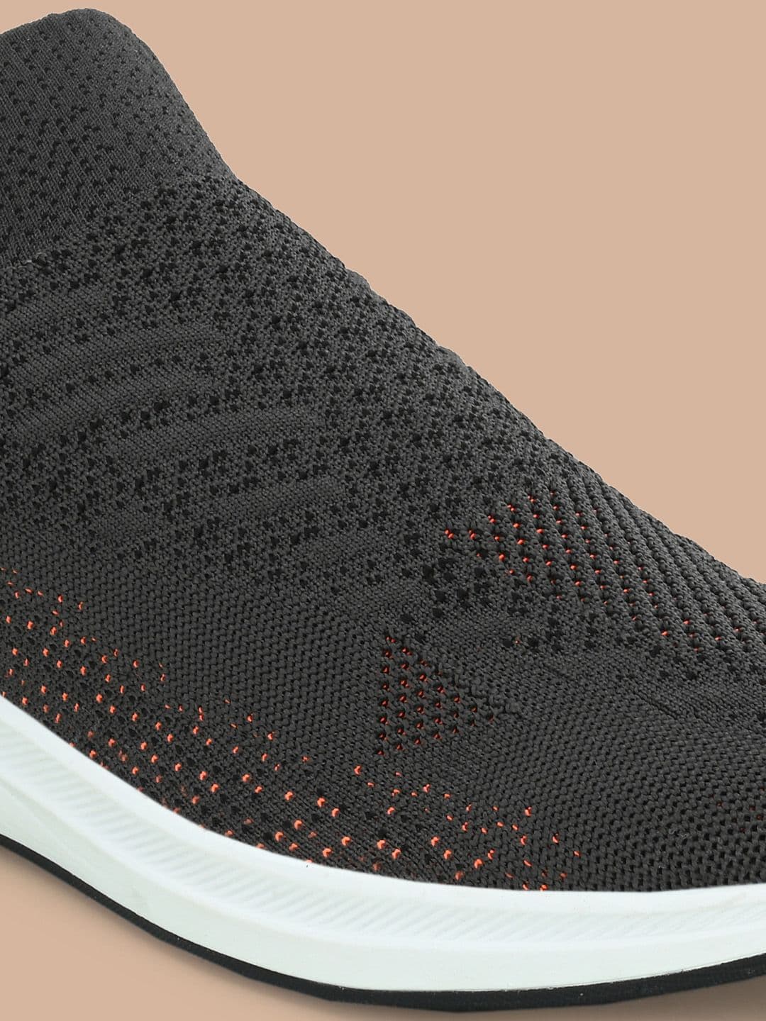 OFF LIMITS Men Textured Walking Slip-On Mesh Shoes thumbnail 4
