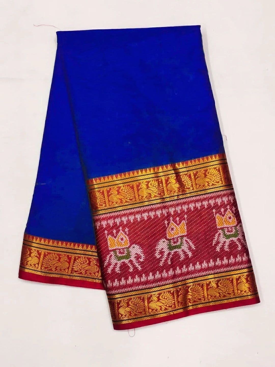 Owee Zari Silk Cotton Designer Narayan Peth Saree thumbnail 2