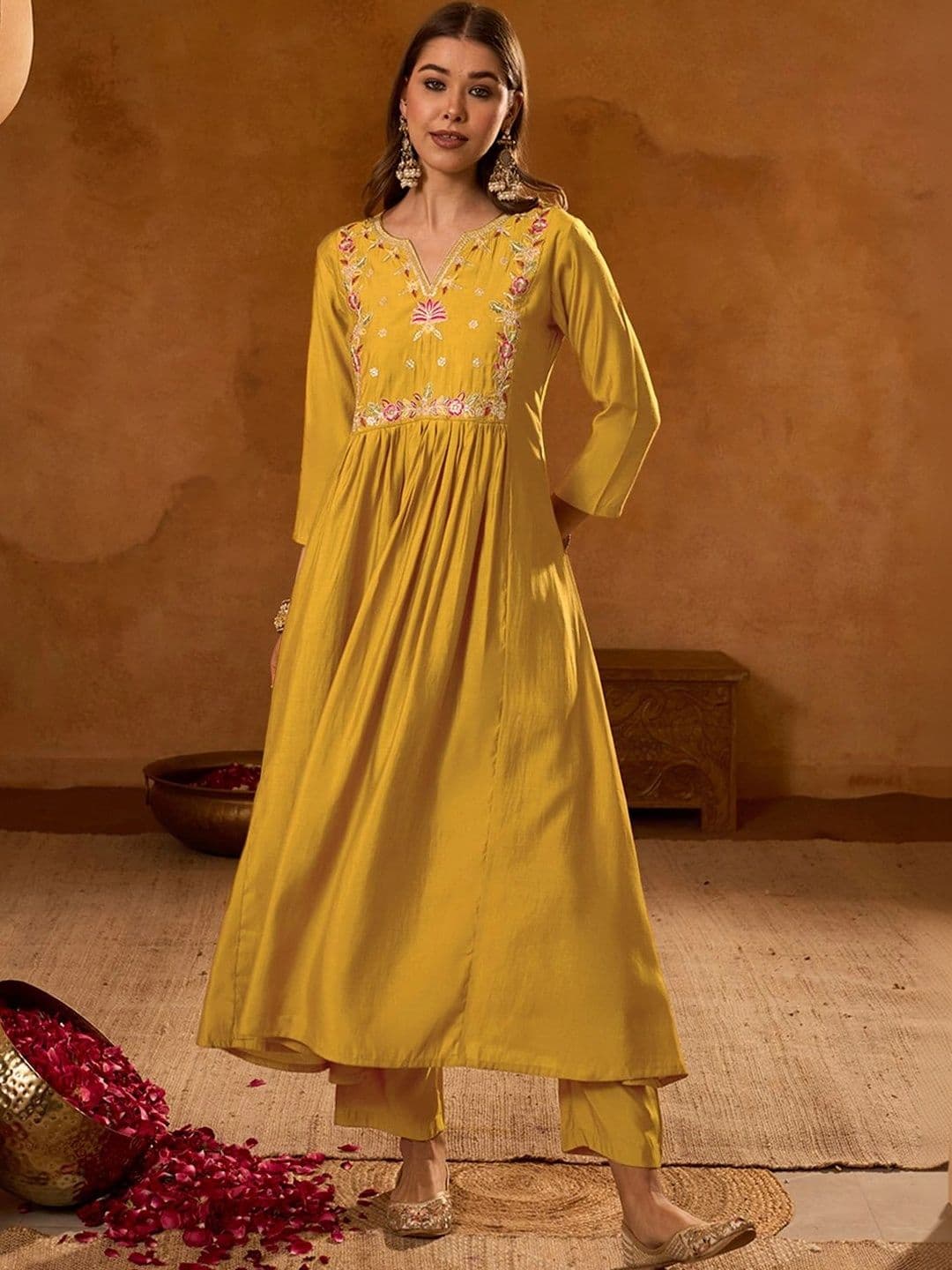 SMITSAREE Women Ethnic Motifs Embroidered Empire Thread Work Kurta with Trousers & With Dupatta thumbnail 2