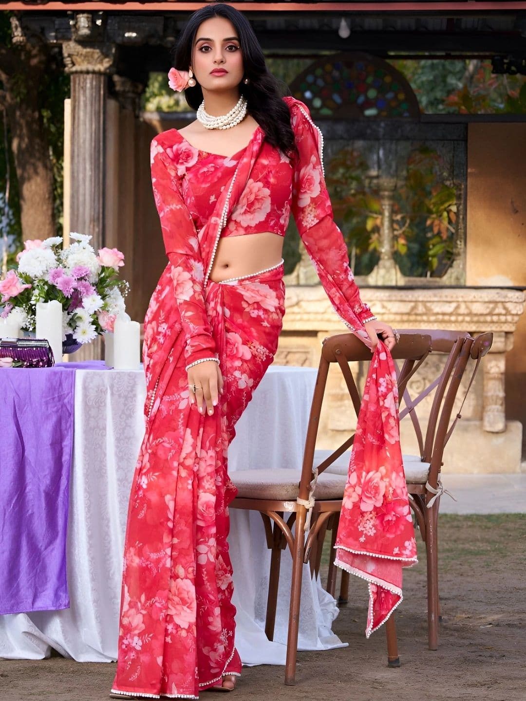Mitera Floral Pure Georgette Saree thumbnail 4