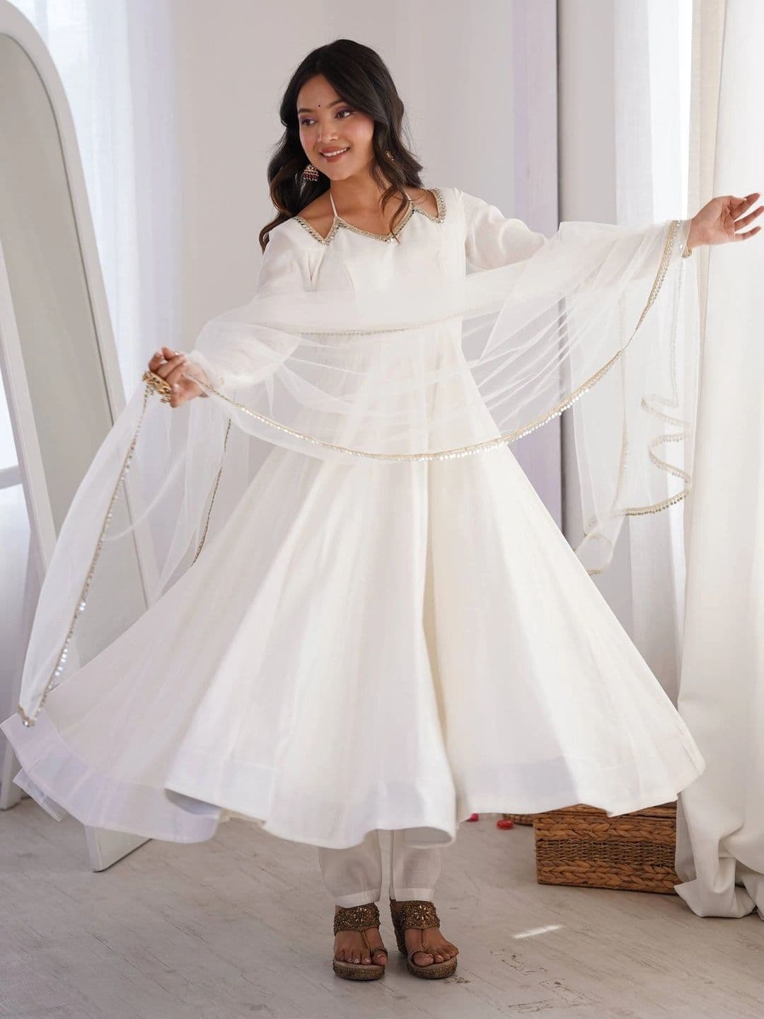 VASTRABELLA Women Empire Mirror Work Chanderi Silk Kurta with Trousers & With Dupatta thumbnail 4