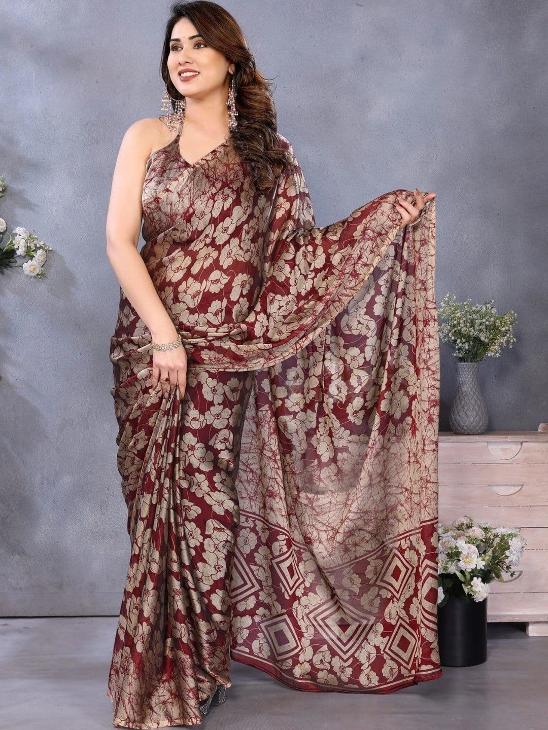 Owee Floral Pure Chiffon Designer Saree thumbnail 2