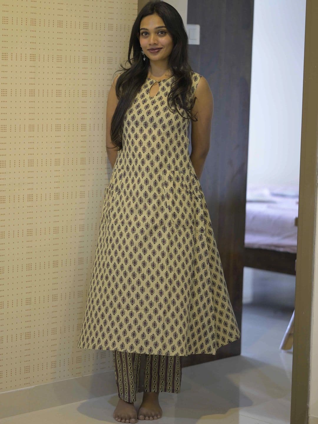 Vastara the Label Women Ethnic Motifs Printed Regular Pure Cotton Kurta with Trousers thumbnail 7