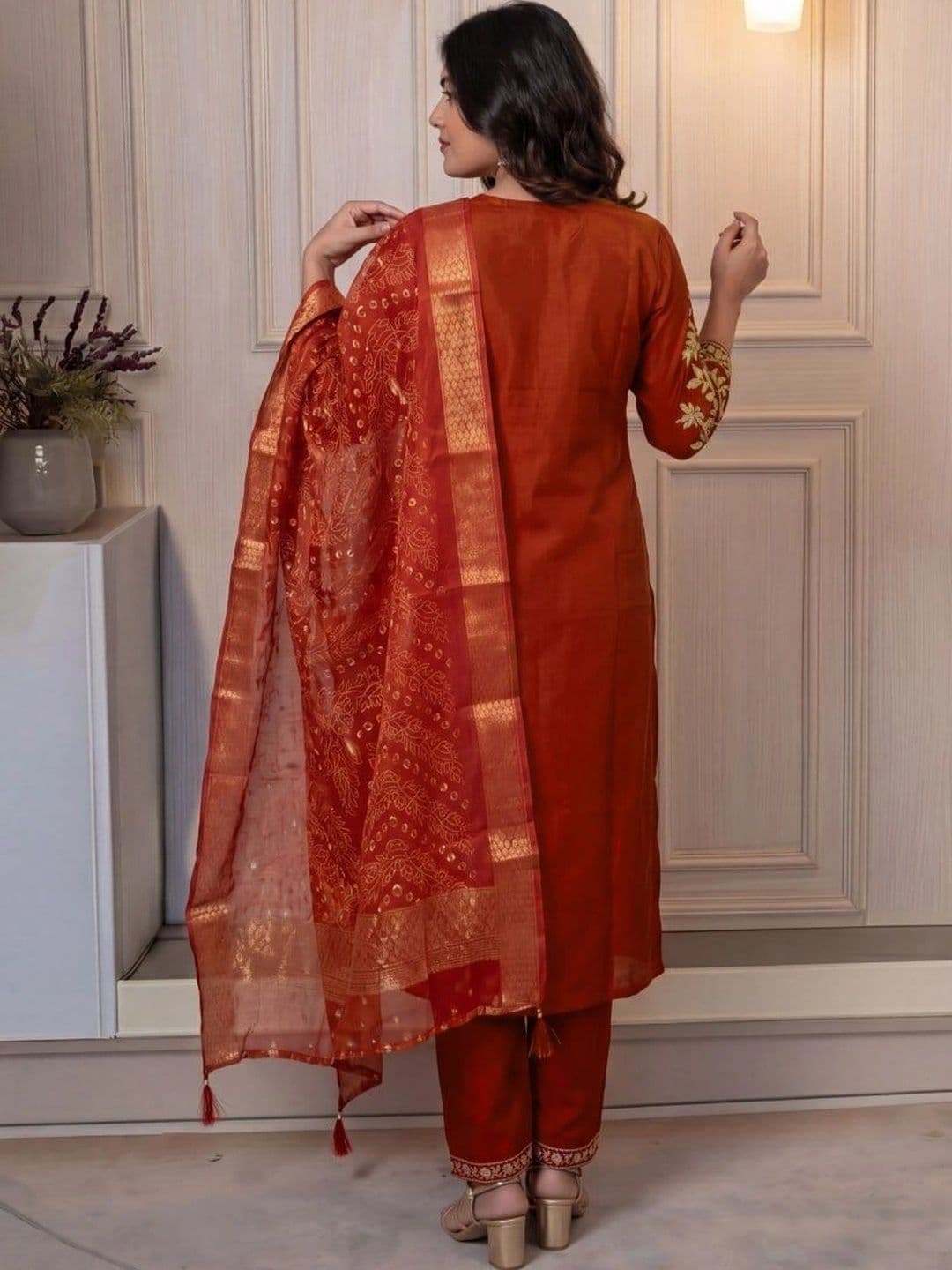 FIC FUSION CULTURE Women Ethnic Motifs Embroidered Regular Thread Work Kurta with Trousers & With Dupatta thumbnail 4