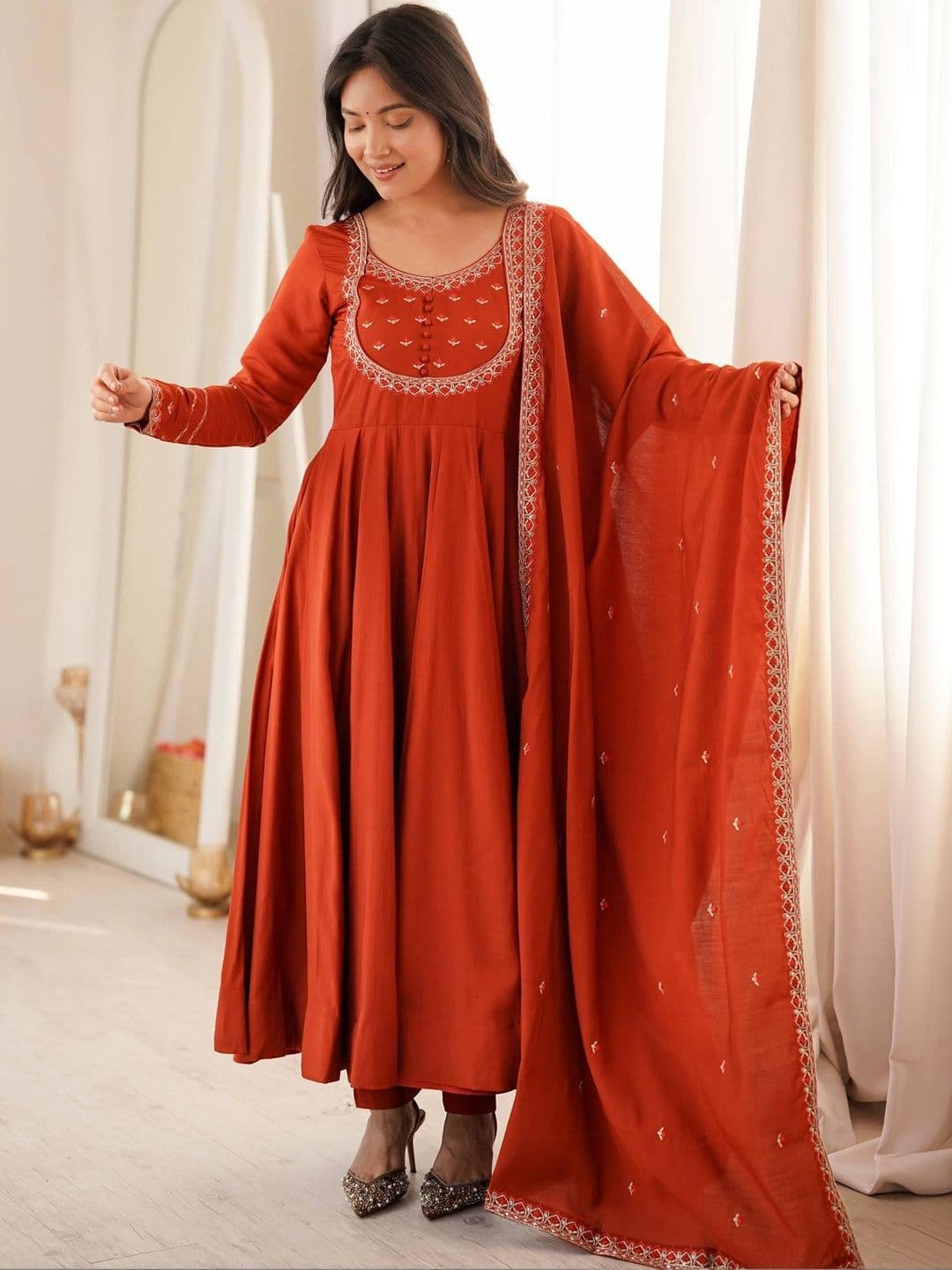 VASTRABELLA Women Ethnic Motifs Embroidered Empire Thread Work Kurta with Trousers & With Dupatta thumbnail 5