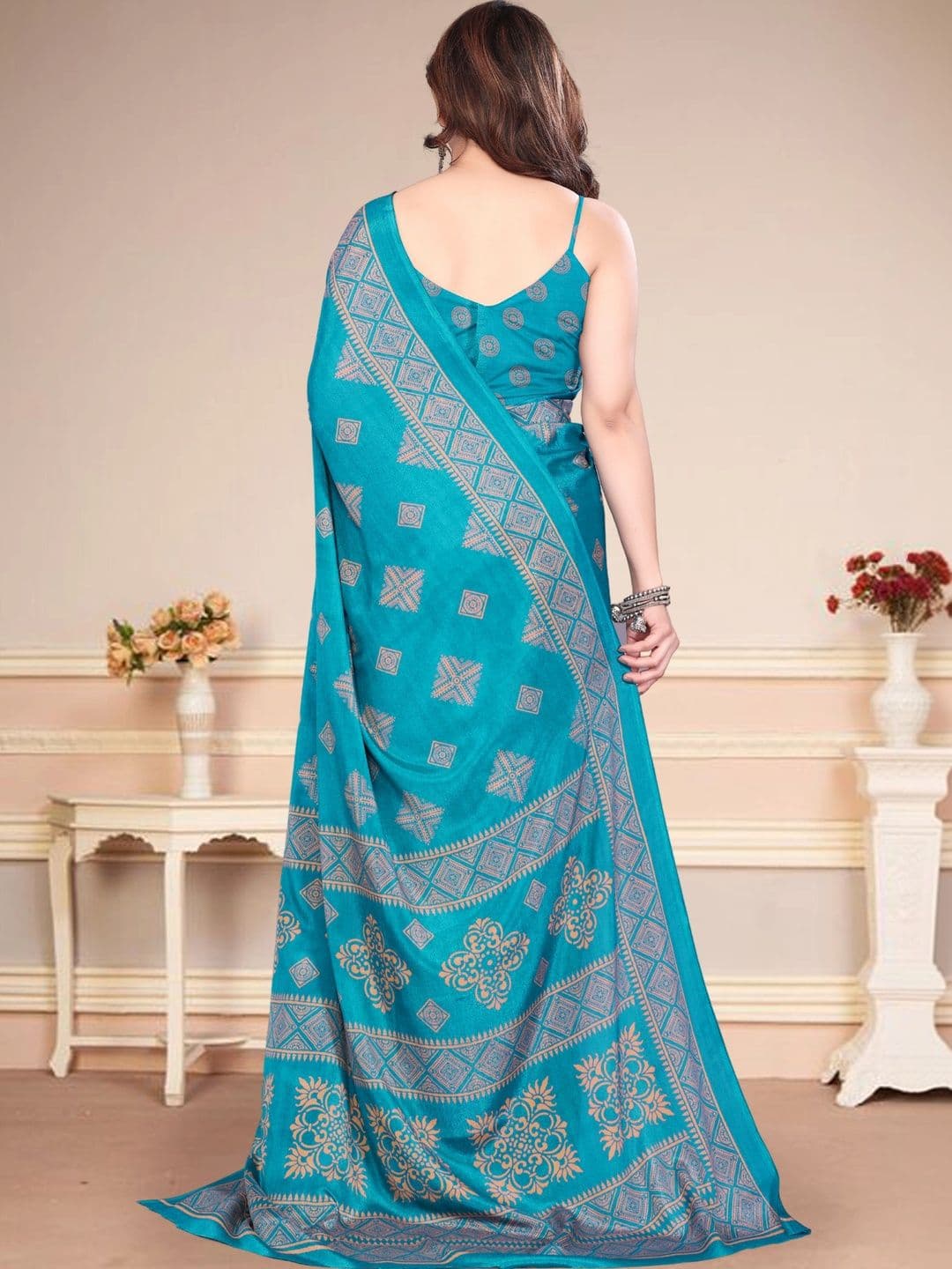 Owee Pure Chiffon Designer Saree thumbnail 3