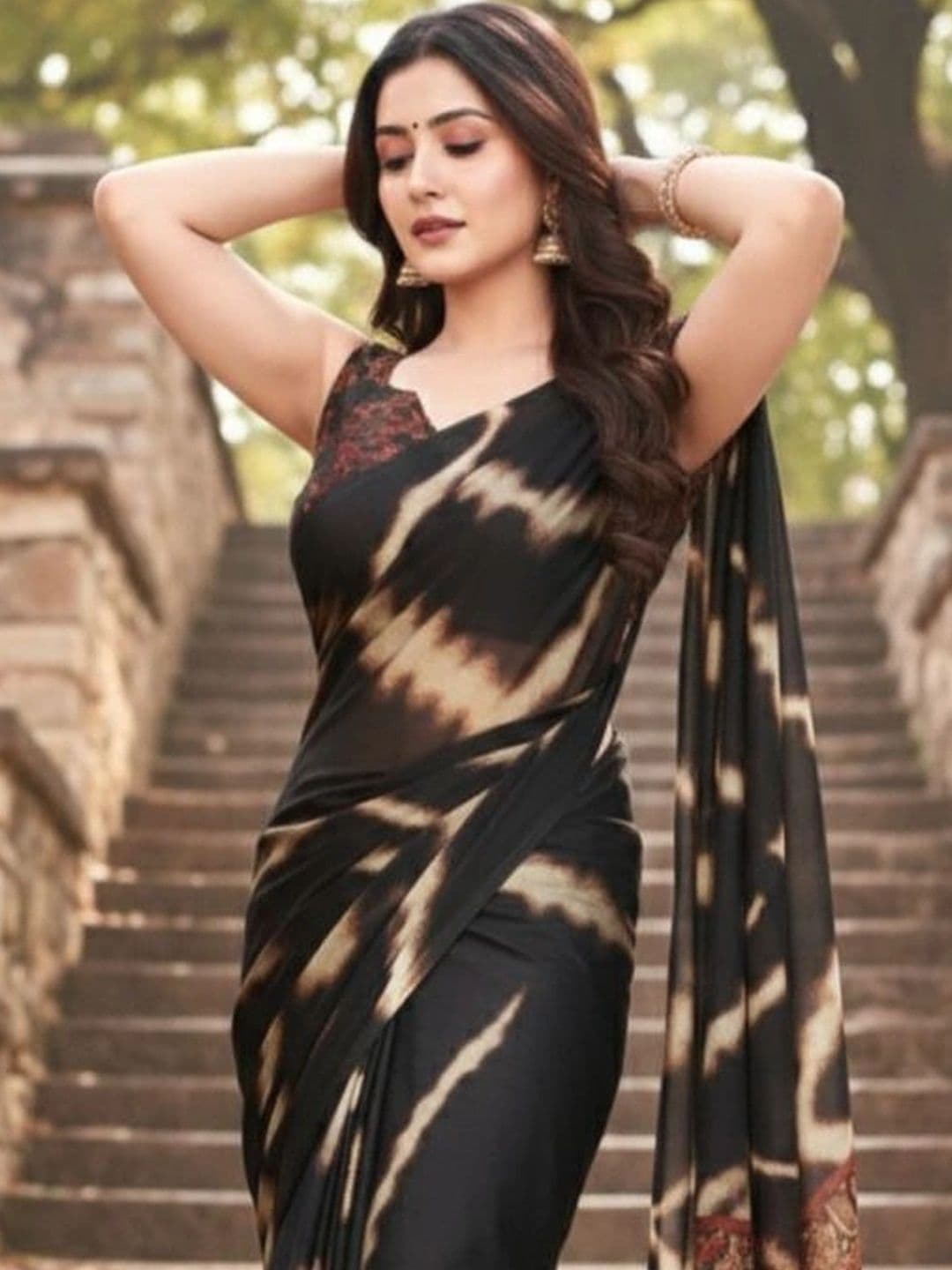 Owee Tie and Dye Pure Chiffon Designer Saree thumbnail 4