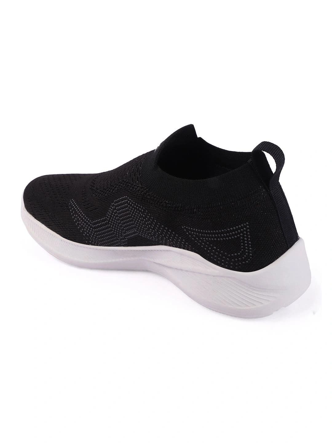 HRX by Hrithik Roshan Men Textured Sneakers thumbnail 6