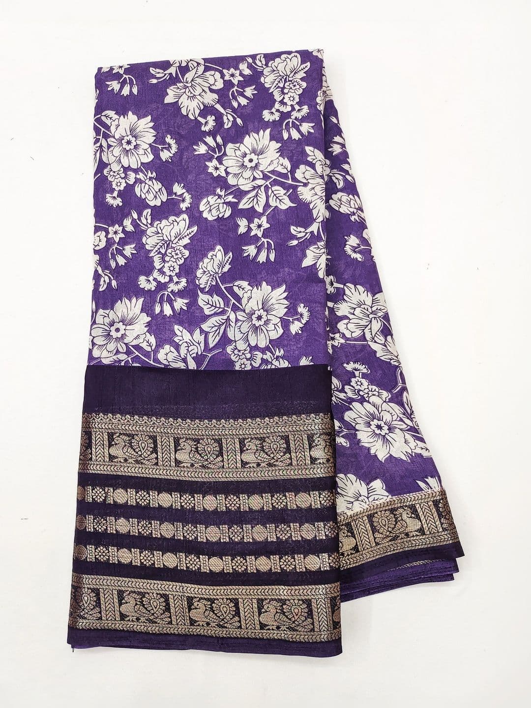Owee Floral Zari Silk Blend Designer Saree thumbnail 2