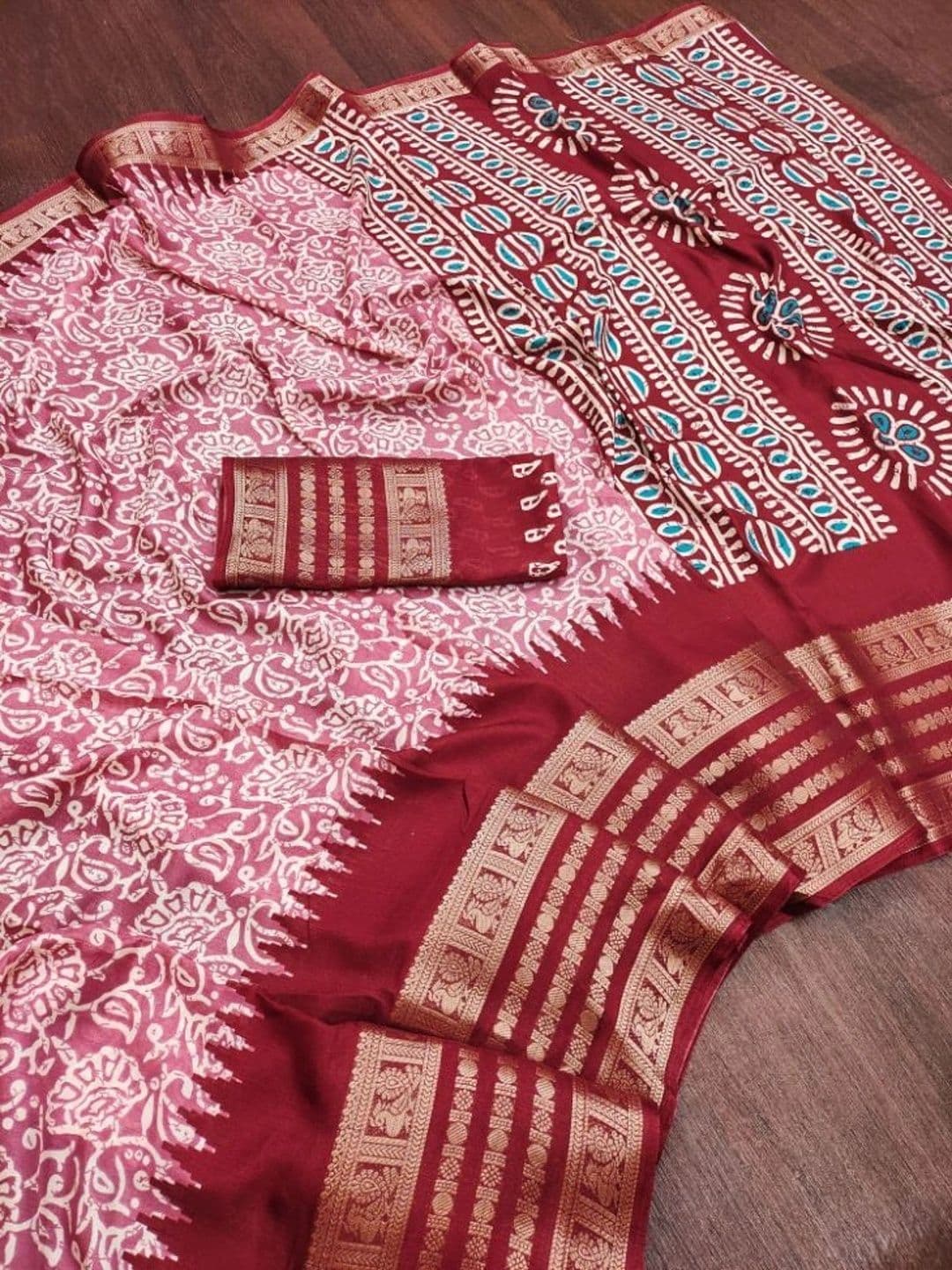 Owee Zari Silk Blend Designer Saree thumbnail 3