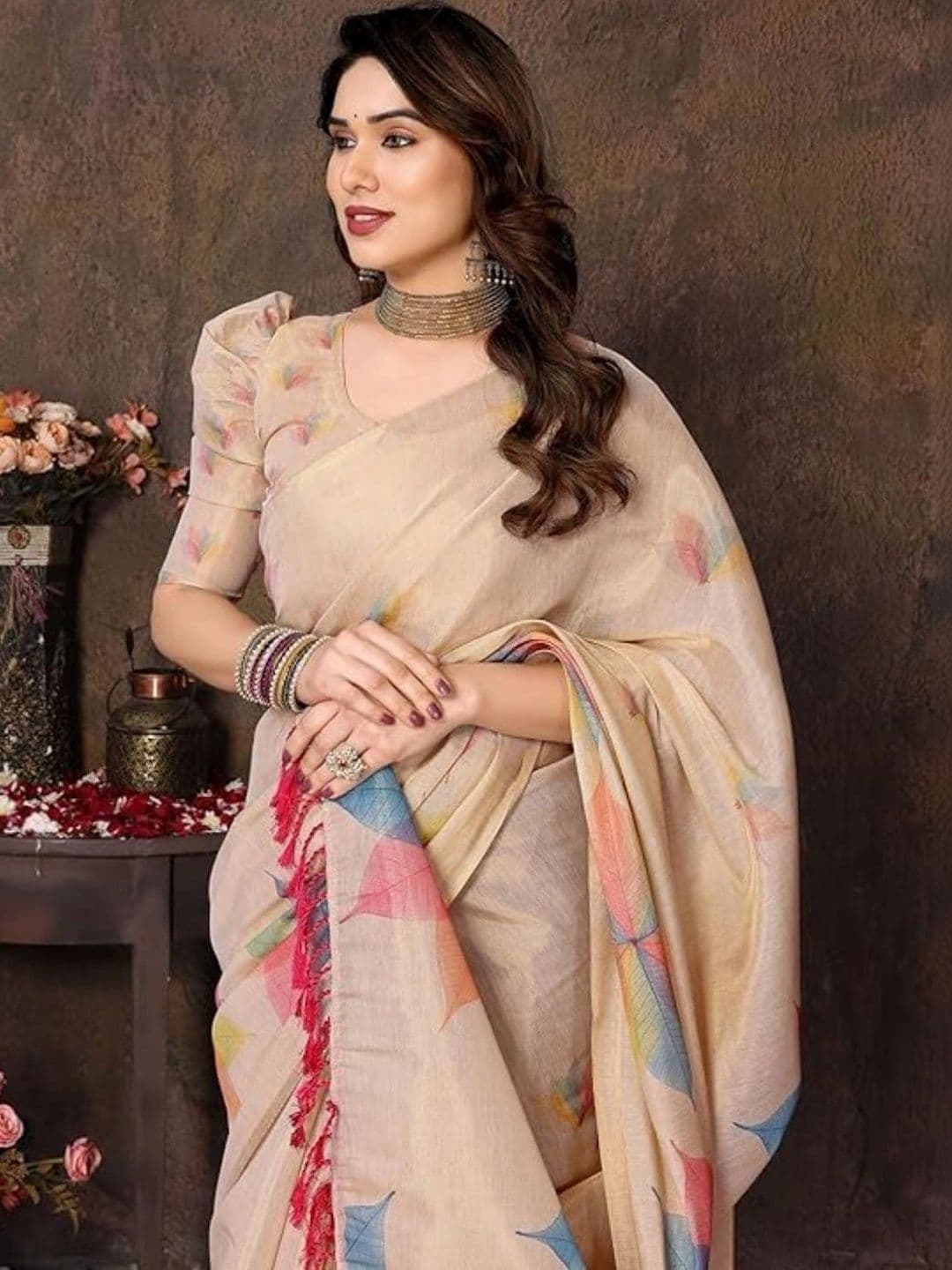 HOUSE OF PRANSHI Floral Linen Blend Jamdani Saree thumbnail 2