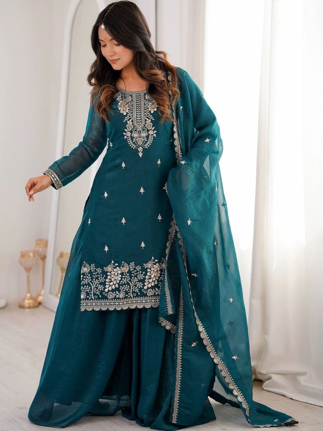 VASTRABELLA Women Ethnic Motifs Embroidered Regular Kurta with Sharara & With Dupatta thumbnail 3