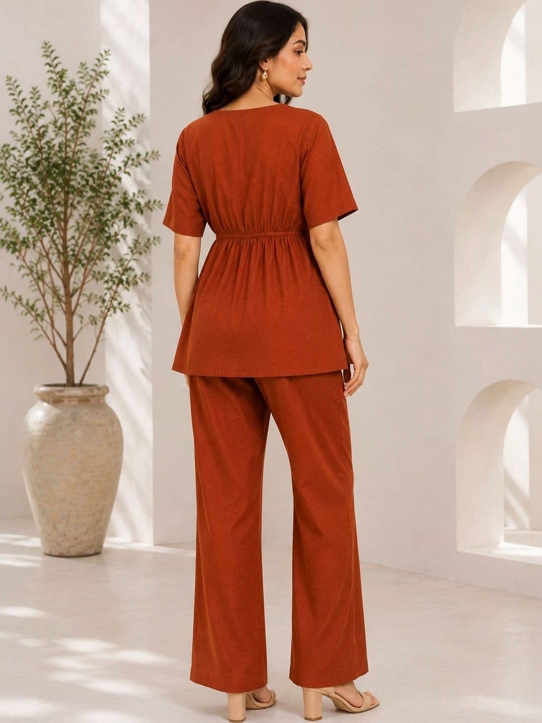 DIVASTRI Women Empire Linen Kurta with Trousers thumbnail 6