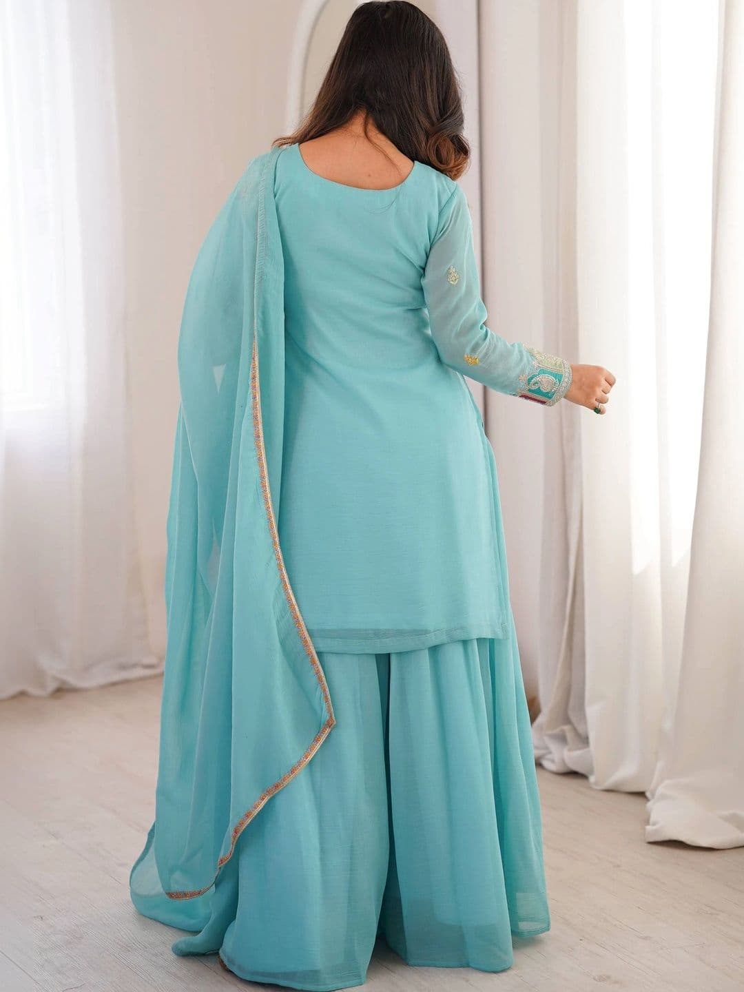 VASTRABELLA Women Ethnic Motifs Embroidered Regular Thread Work Kurta with Sharara & With Dupatta thumbnail 6