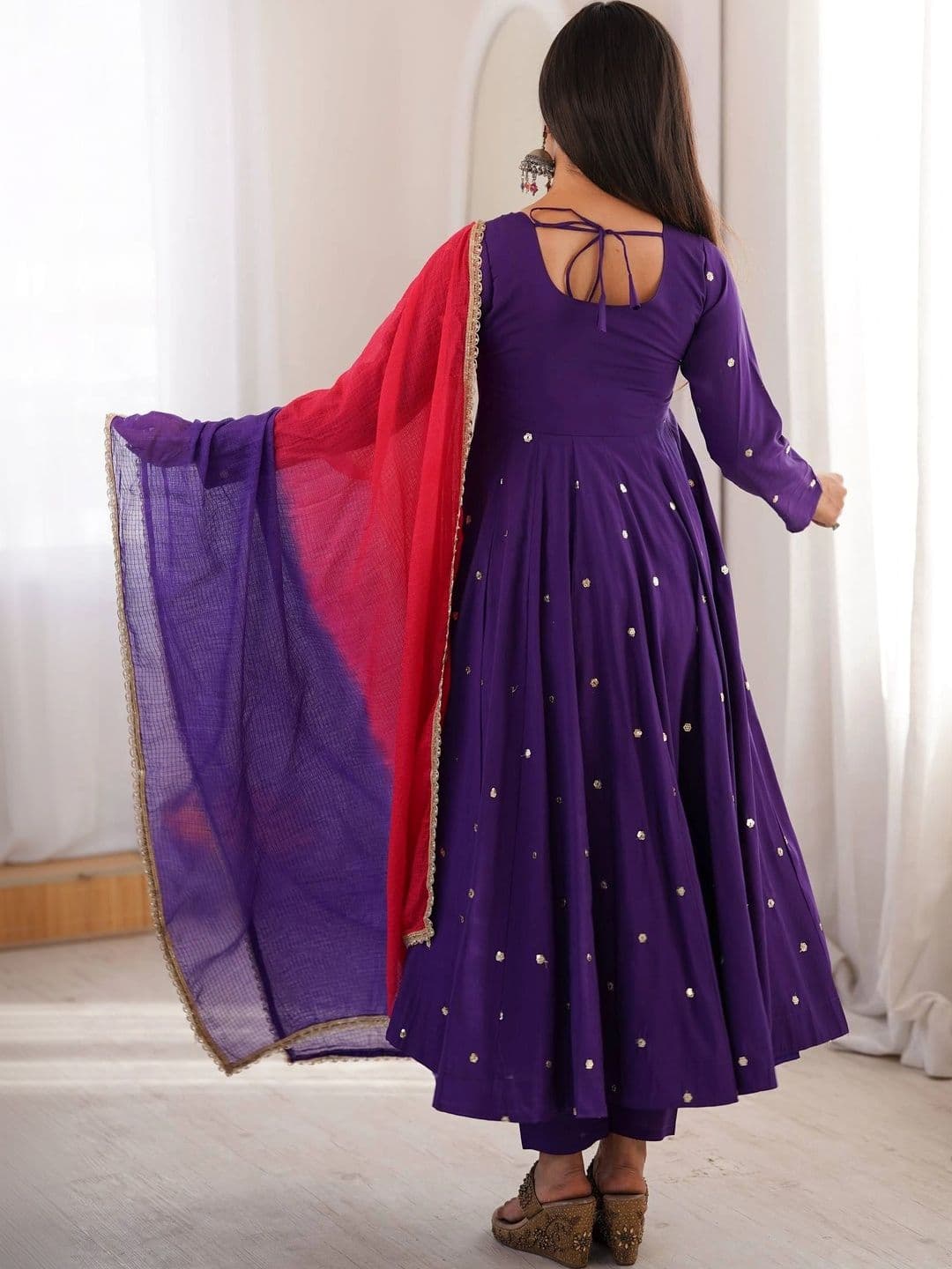VASTRABELLA Women Empire Sequinned Kurta with Trousers & With Dupatta thumbnail 4
