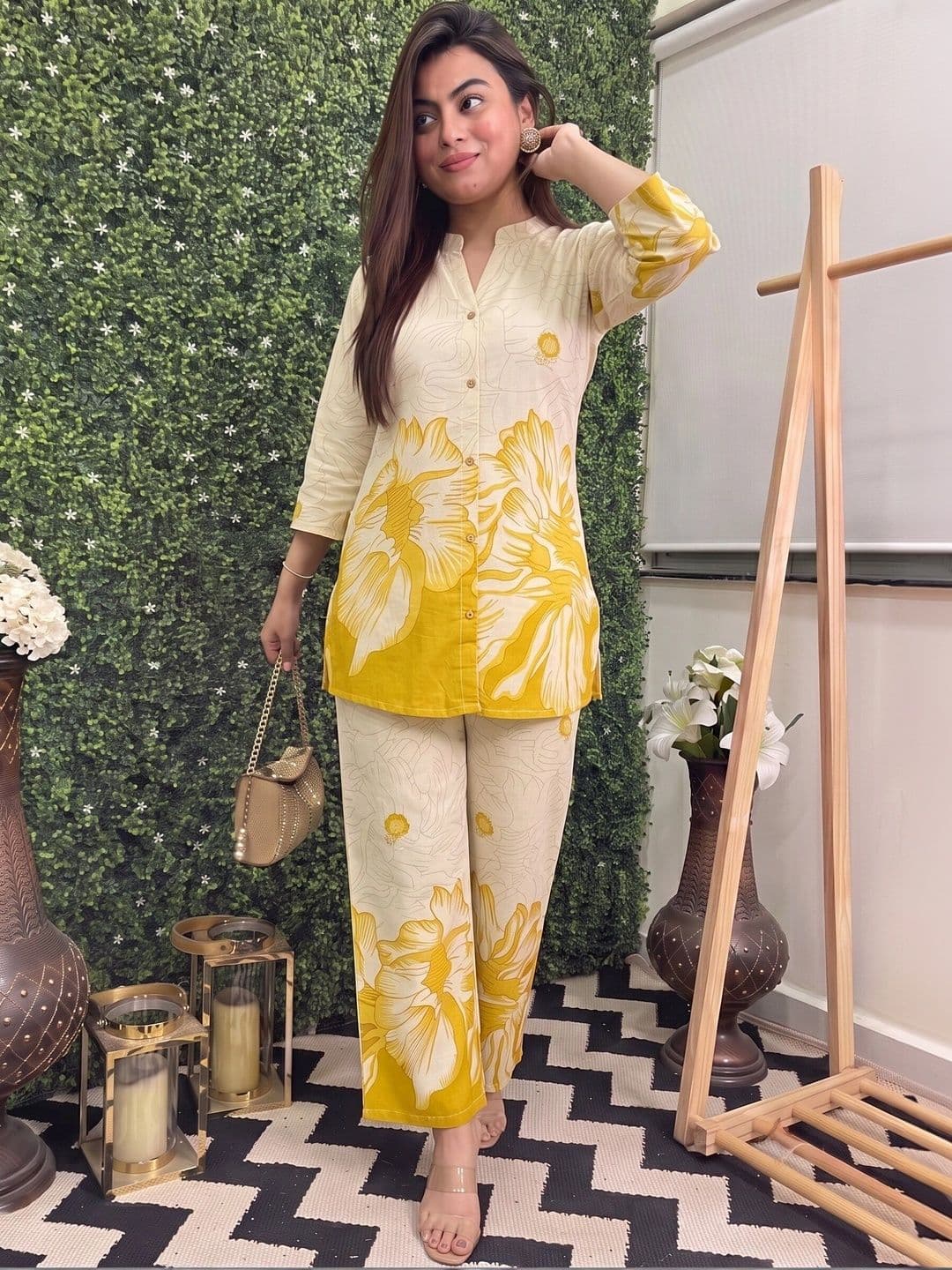 Sangria Floral Cotton Printed Tunic with Trousers thumbnail 3
