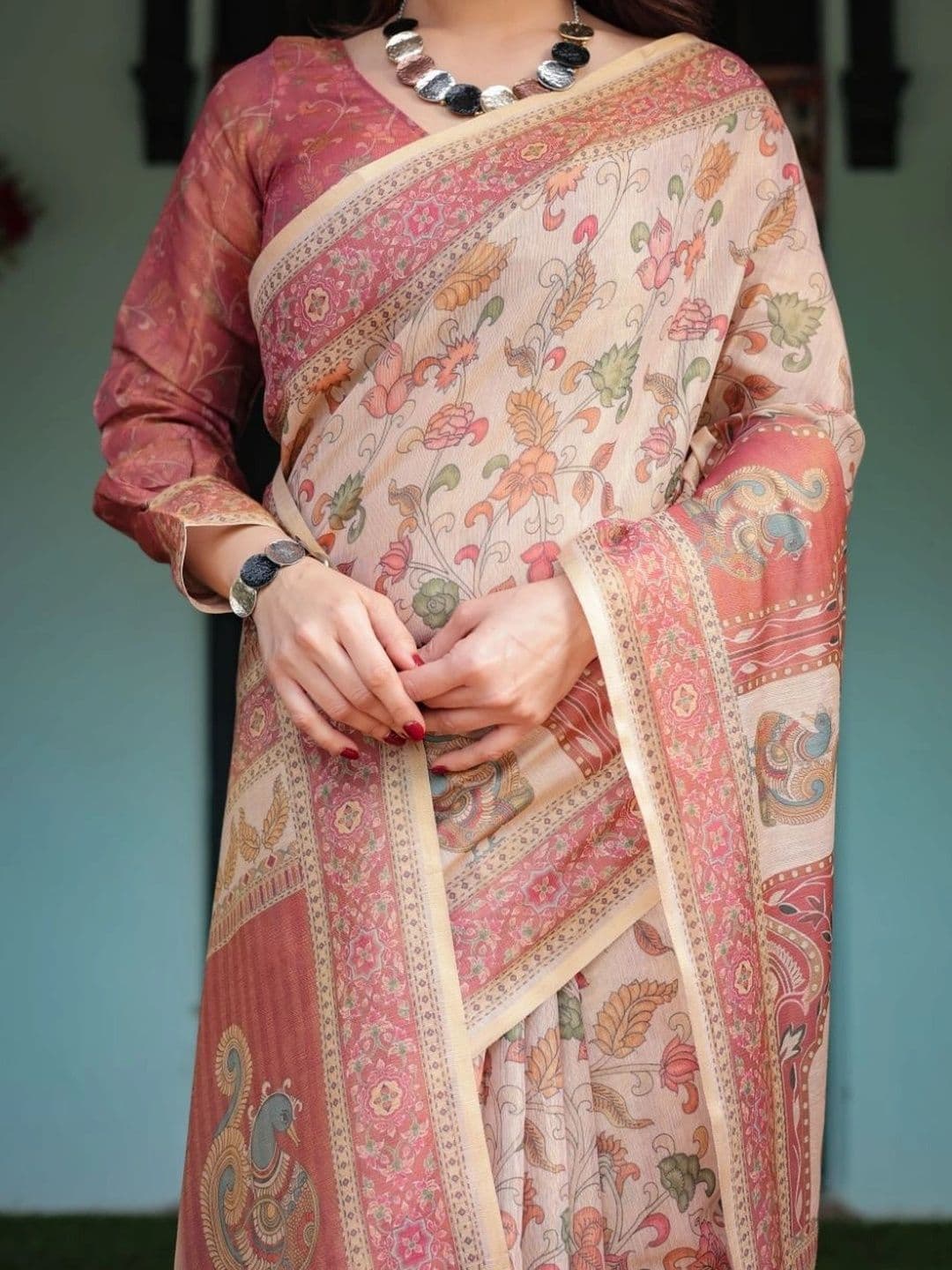 Suha Art Silk Saree thumbnail 2