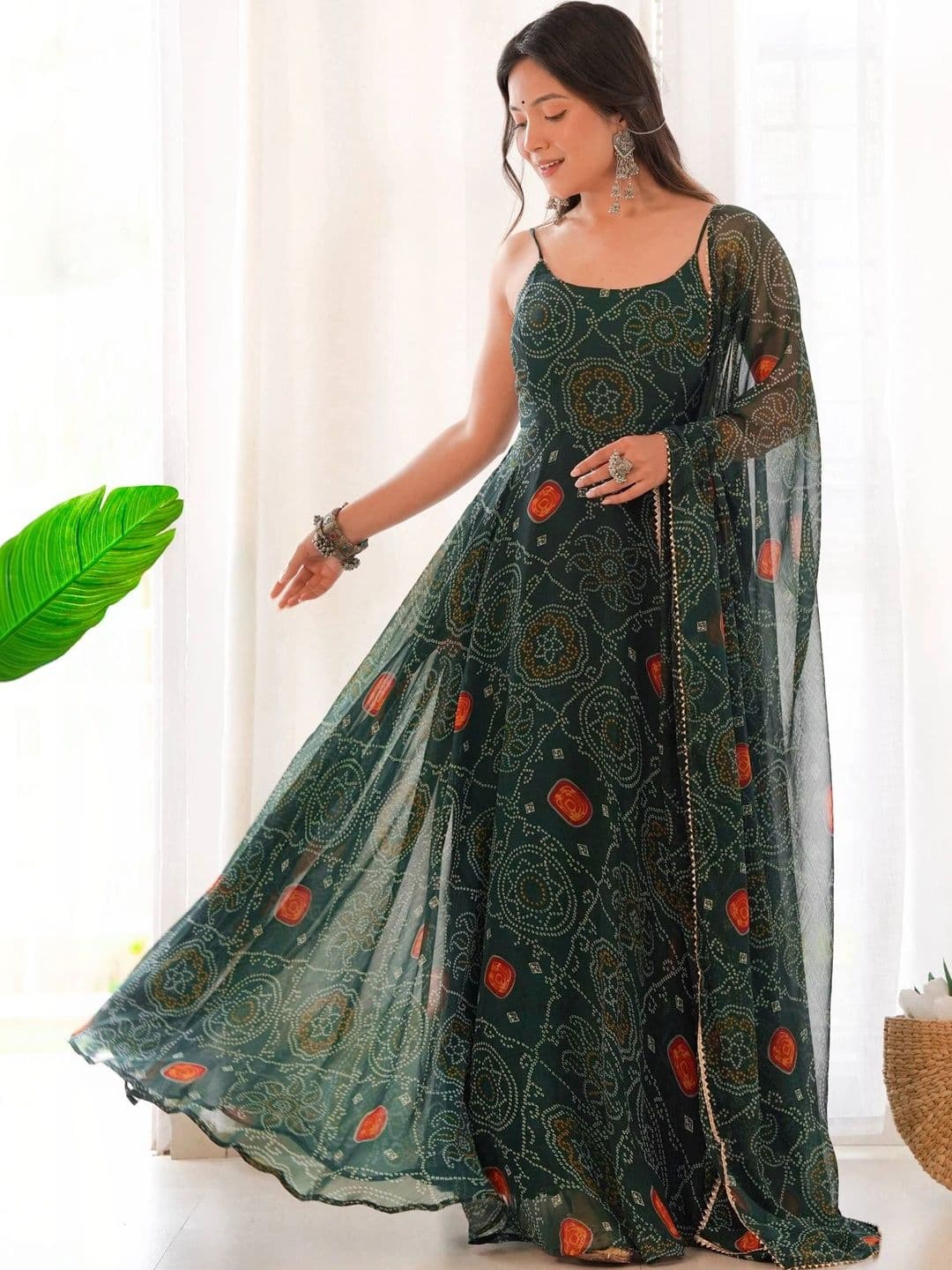 VASTRABELLA Women Ethnic Motifs Printed Regular Silk Chiffon Kurta with Pyjamas & With Dupatta thumbnail 4