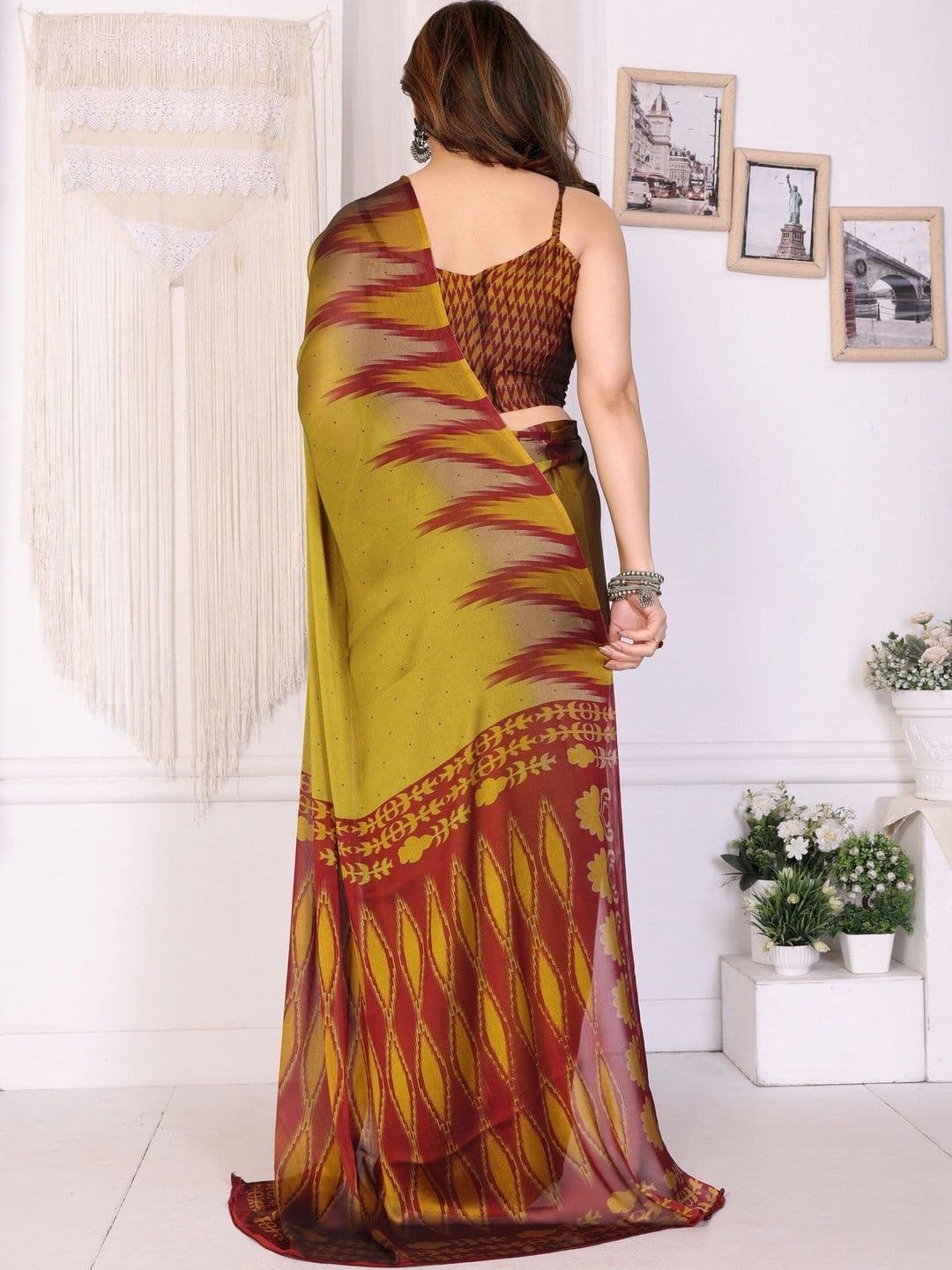 Owee Floral Pure Chiffon Designer Saree thumbnail 4