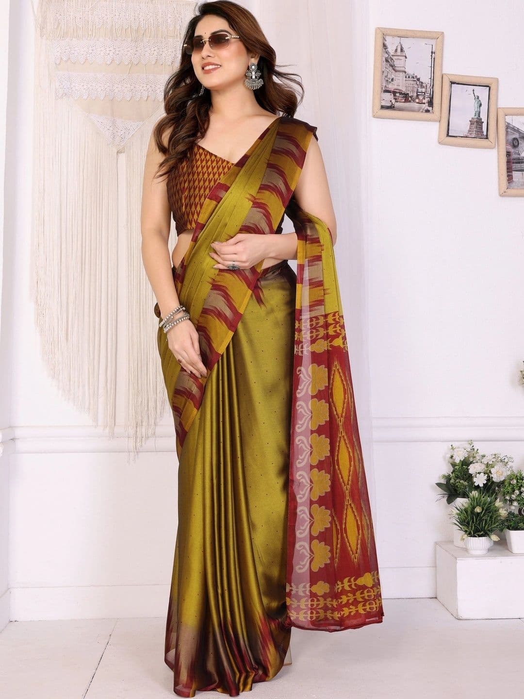 Owee Floral Pure Chiffon Designer Saree thumbnail 5