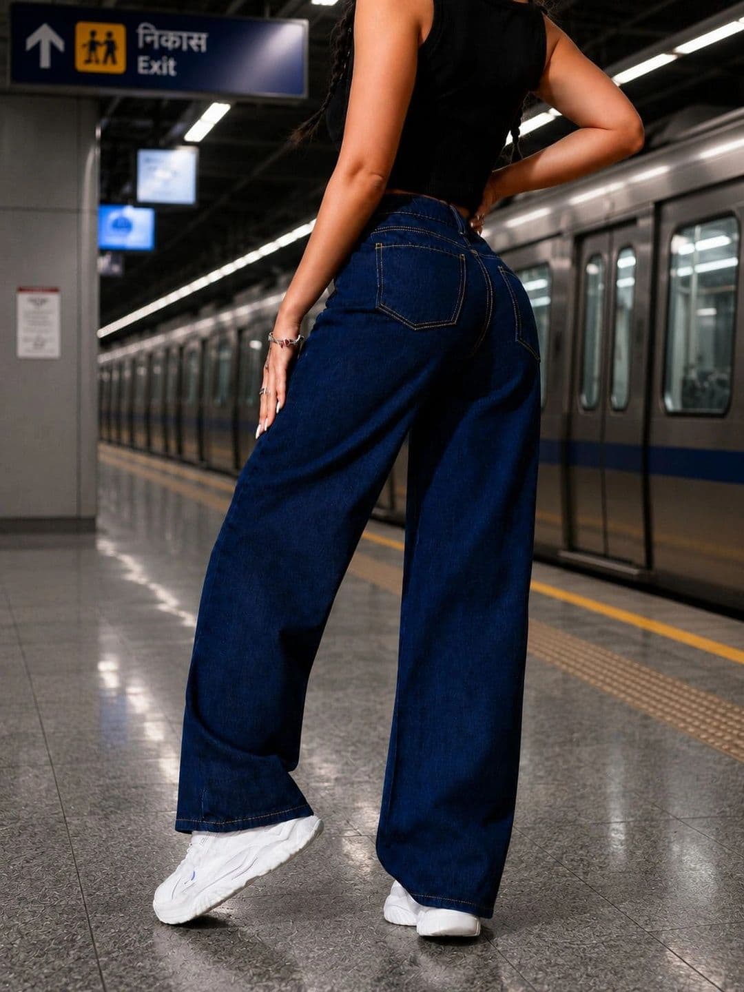 DENIMLOOK Women Flared High-Rise Jeans thumbnail 2