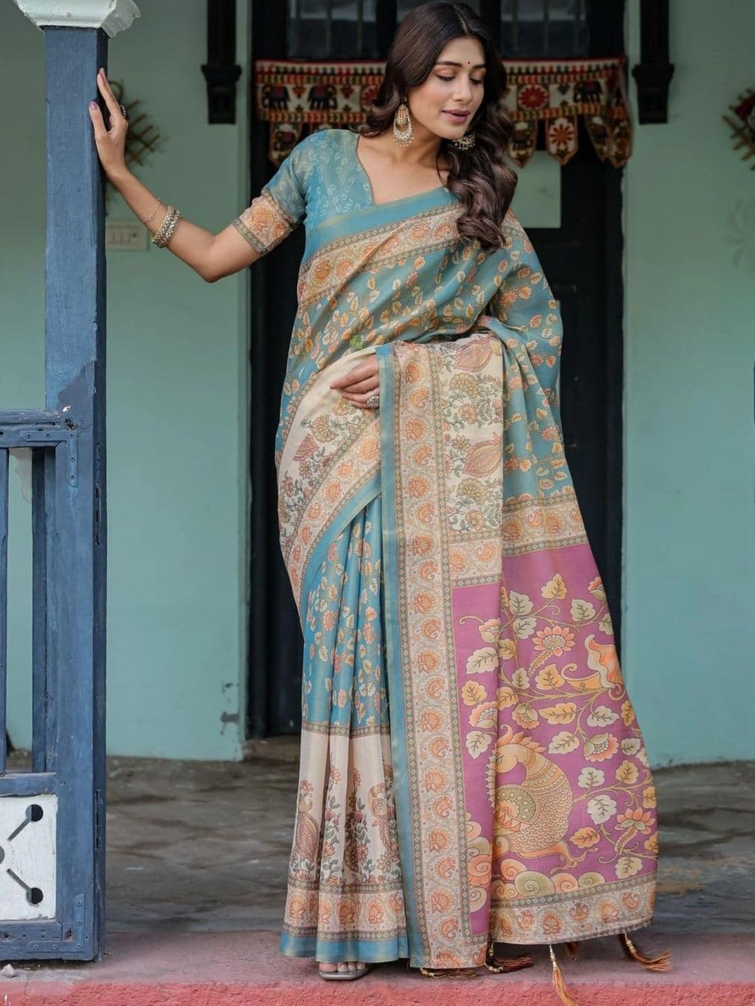 HOUSE OF PRANSHI Kalamkari Linen Blend Jamdani Saree - view 1