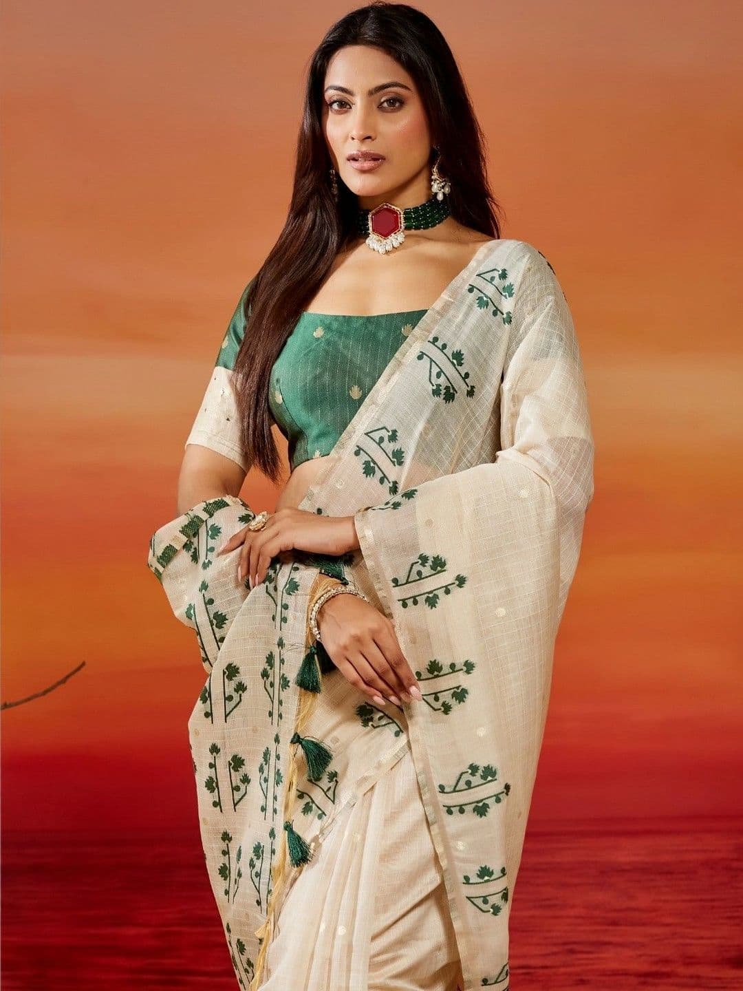 kasee Floral Zari Pure Cotton Designer Saree thumbnail 3