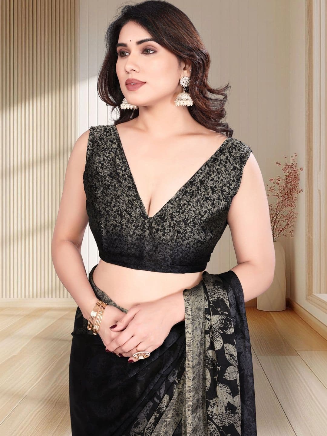 Owee Pure Chiffon Designer Saree thumbnail 3