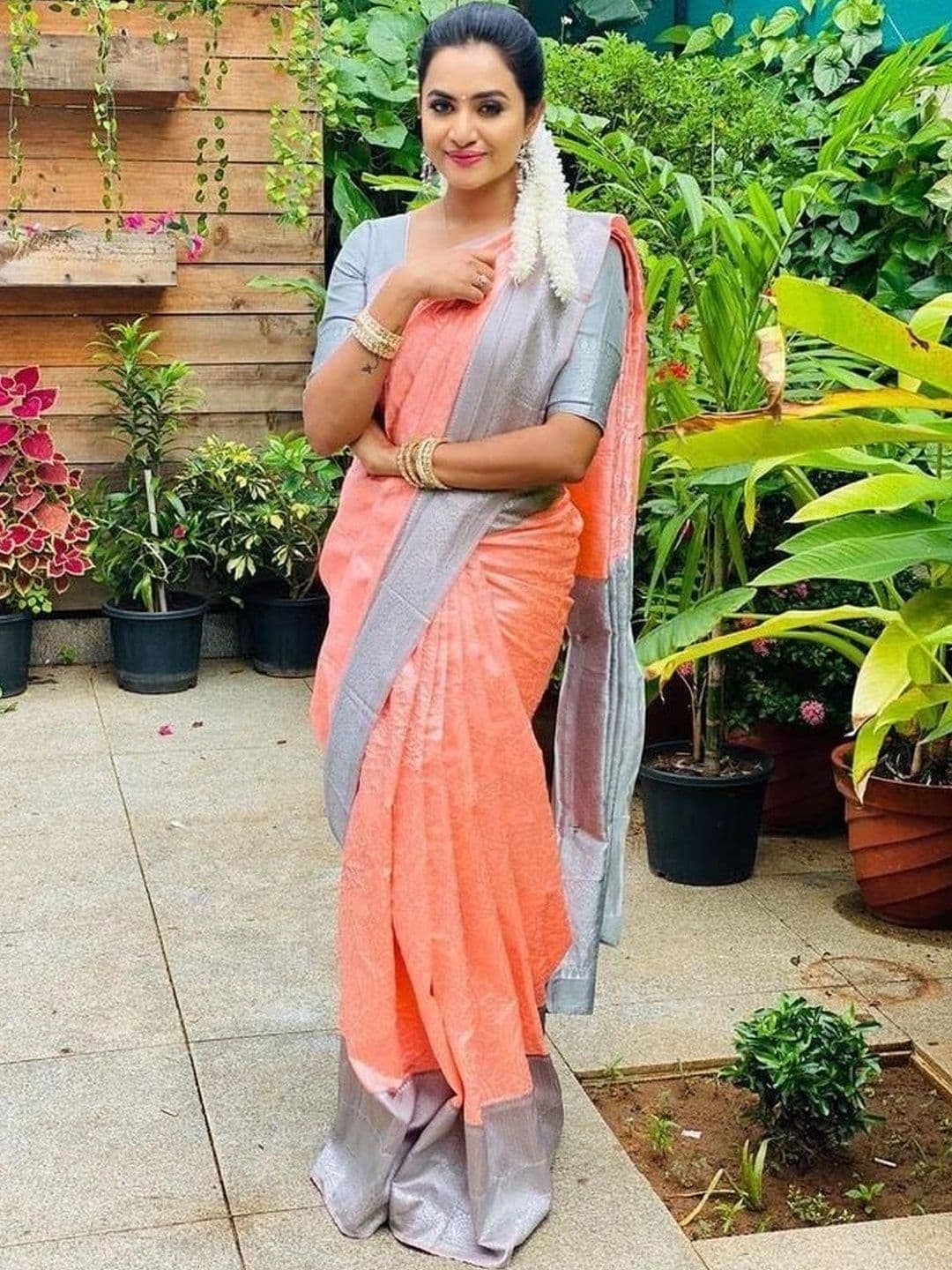 revika Woven Design Zari Art Silk Designer Kanjeevaram Saree thumbnail 2
