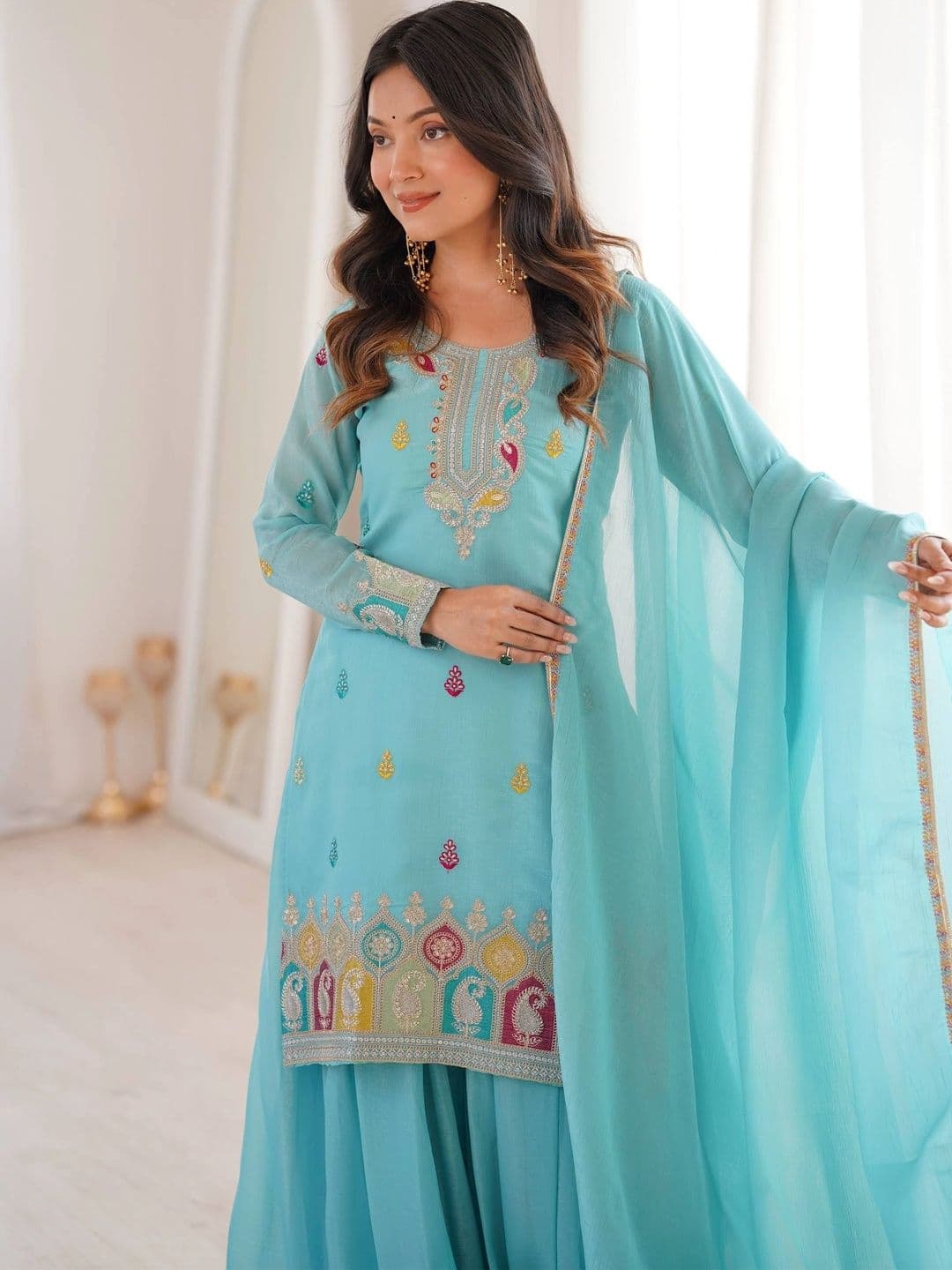 VASTRABELLA Women Ethnic Motifs Embroidered Regular Thread Work Kurta with Sharara & With Dupatta thumbnail 4