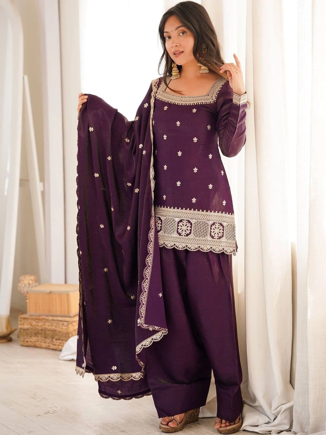 VASTRABELLA Women Ethnic Motifs Embroidered Regular Kurta with Patiala & With Dupatta thumbnail 5