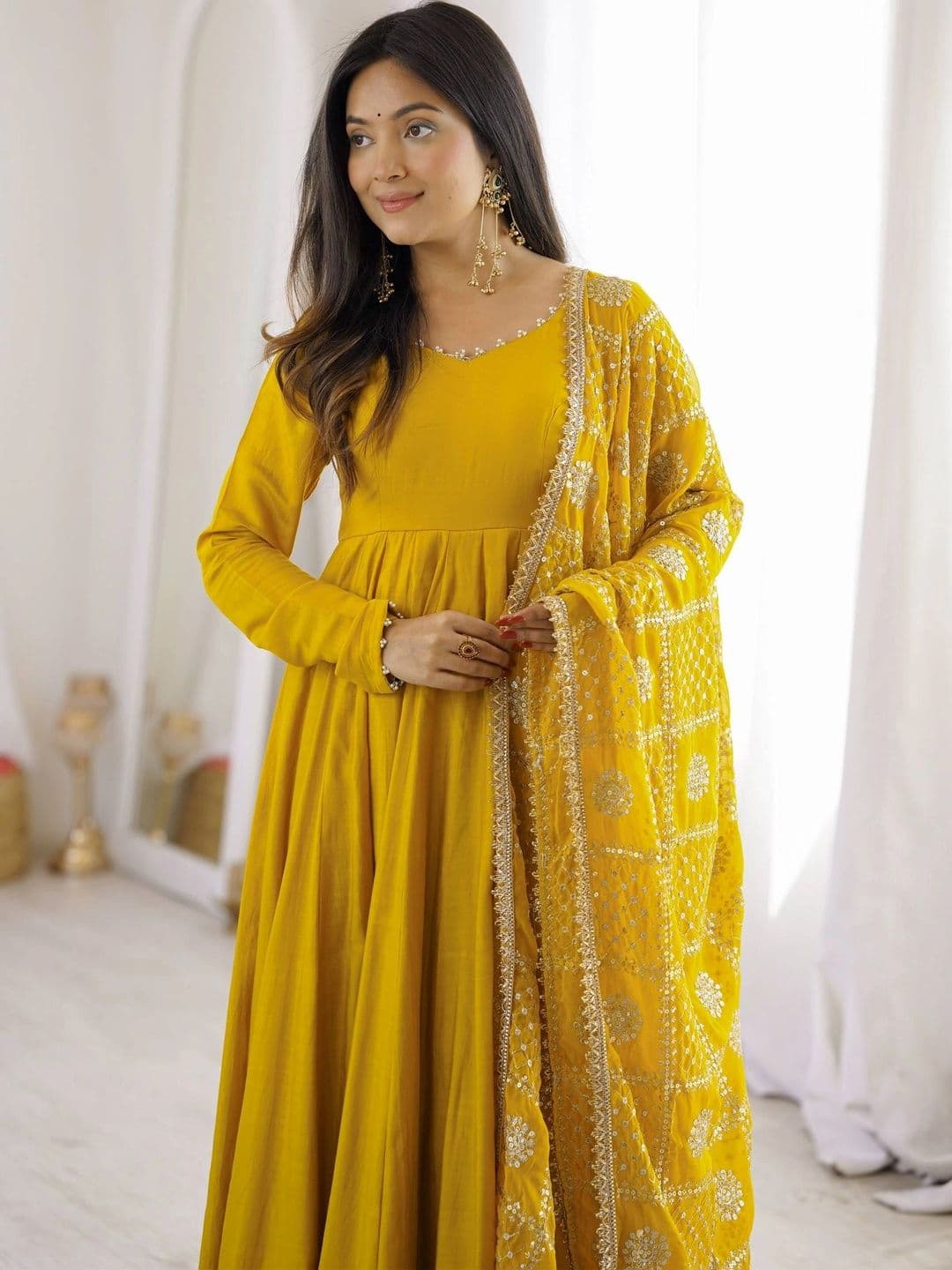 VASTRABELLA Women Empire Chanderi Silk Kurta with Trousers & With Dupatta thumbnail 4