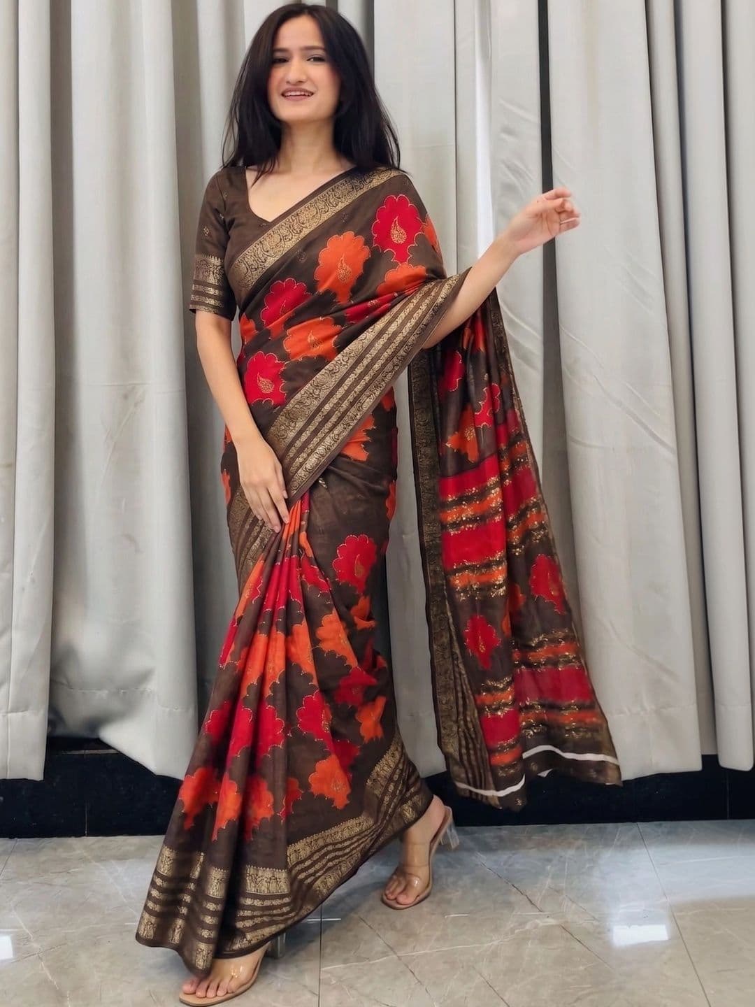 Owee Floral Zari Silk Blend Designer Saree - view 1