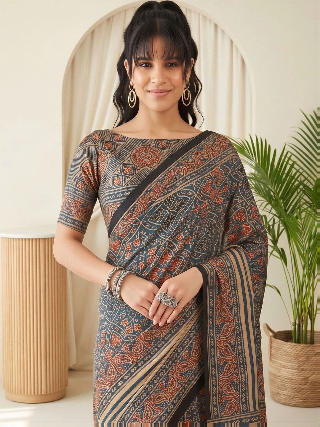 Saree mall Kalamkari Silk Blend Designer Block Print Sarees thumbnail 7