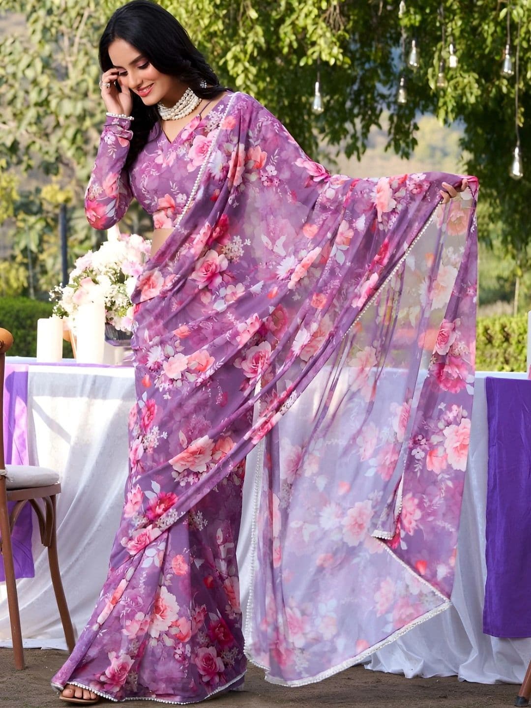 Mitera Floral Pure Georgette Saree thumbnail 2