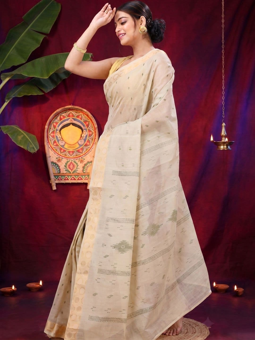GitAsit Woven Design Sequinned Pure Cotton Handloom Taant Saree thumbnail 5