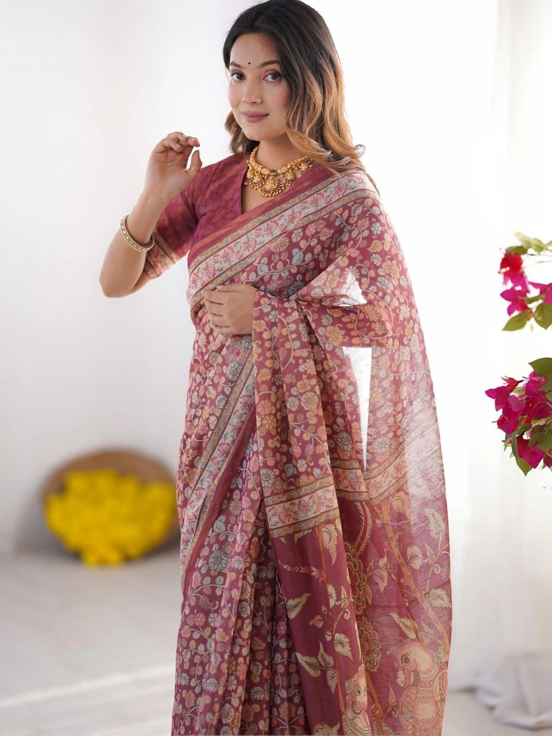 HOUSE OF PRANSHI Floral Linen Blend Jamdani Saree - view 1
