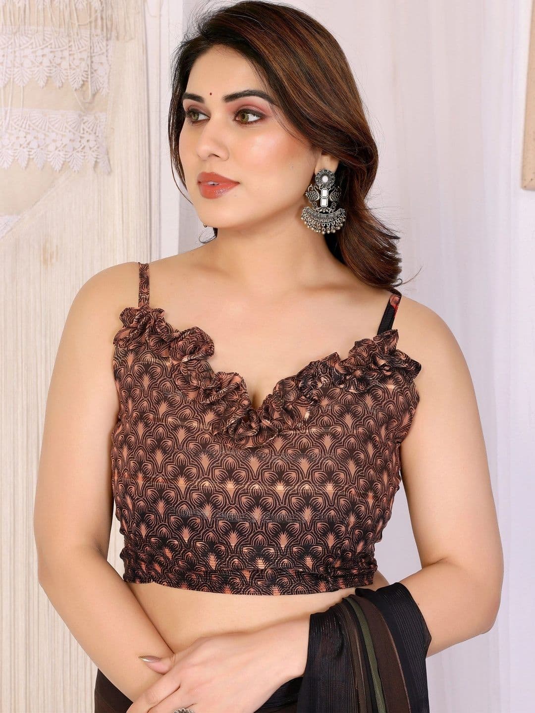 Owee Floral Pure Chiffon Designer Saree thumbnail 2