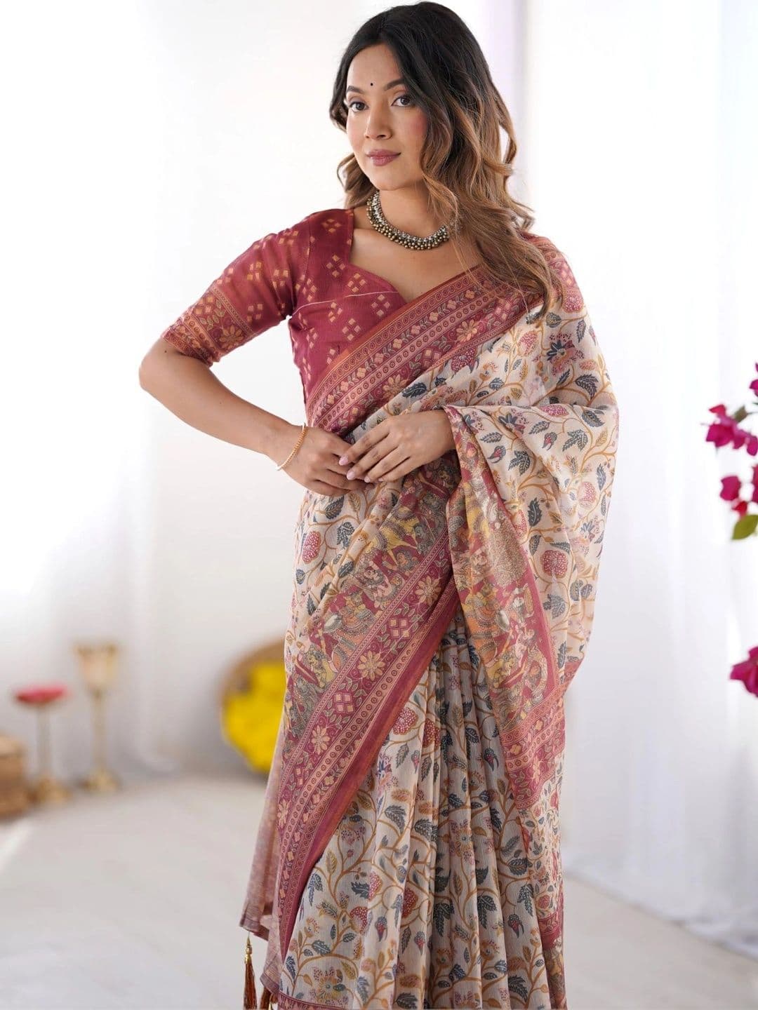 HOUSE OF PRANSHI Kalamkari Linen Blend Jamdani Saree thumbnail 2