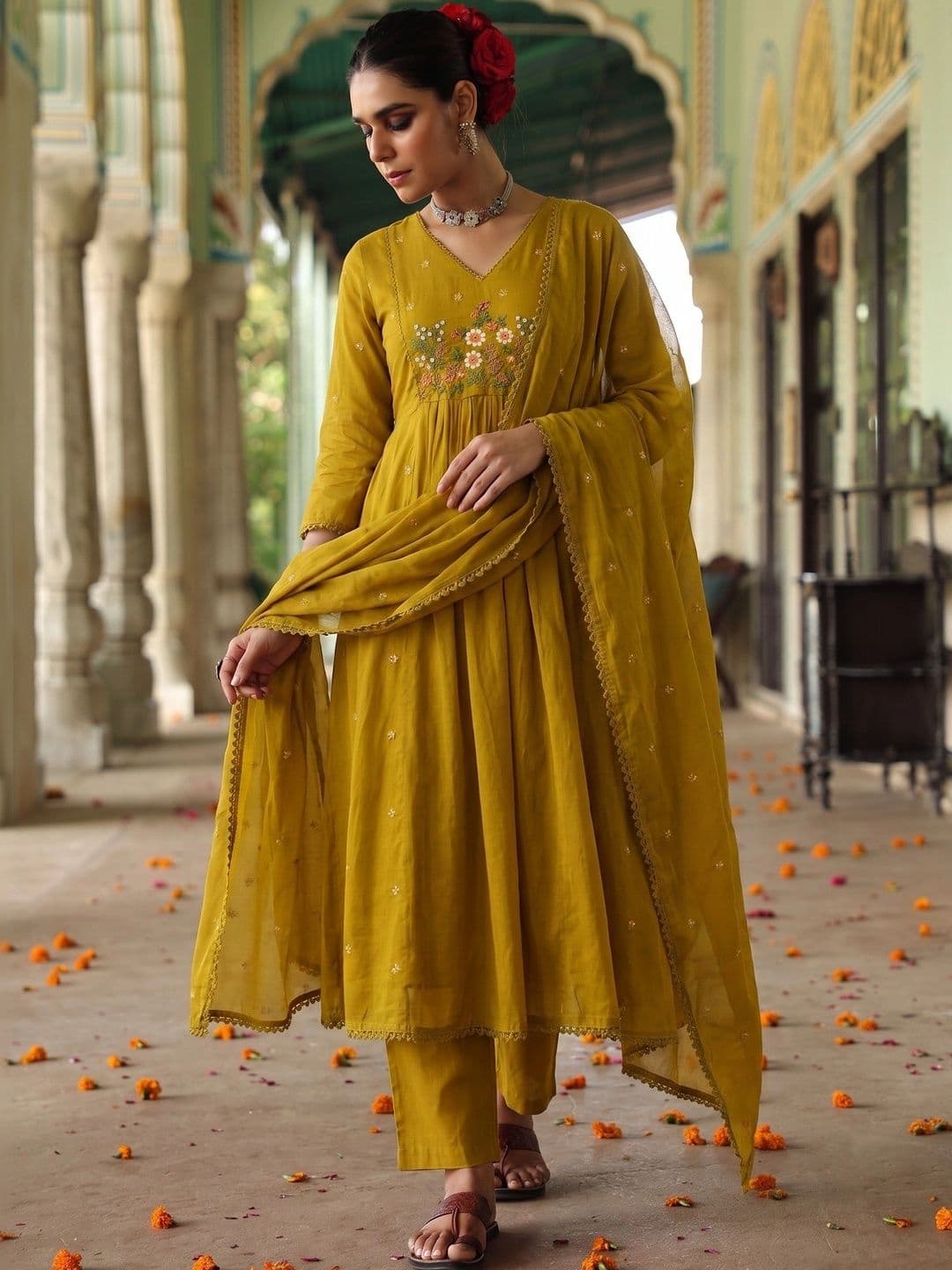 Sangria Women Floral Embroidered Empire Thread Work Pure Silk Kurta with Trousers & With Dupatta - view 1