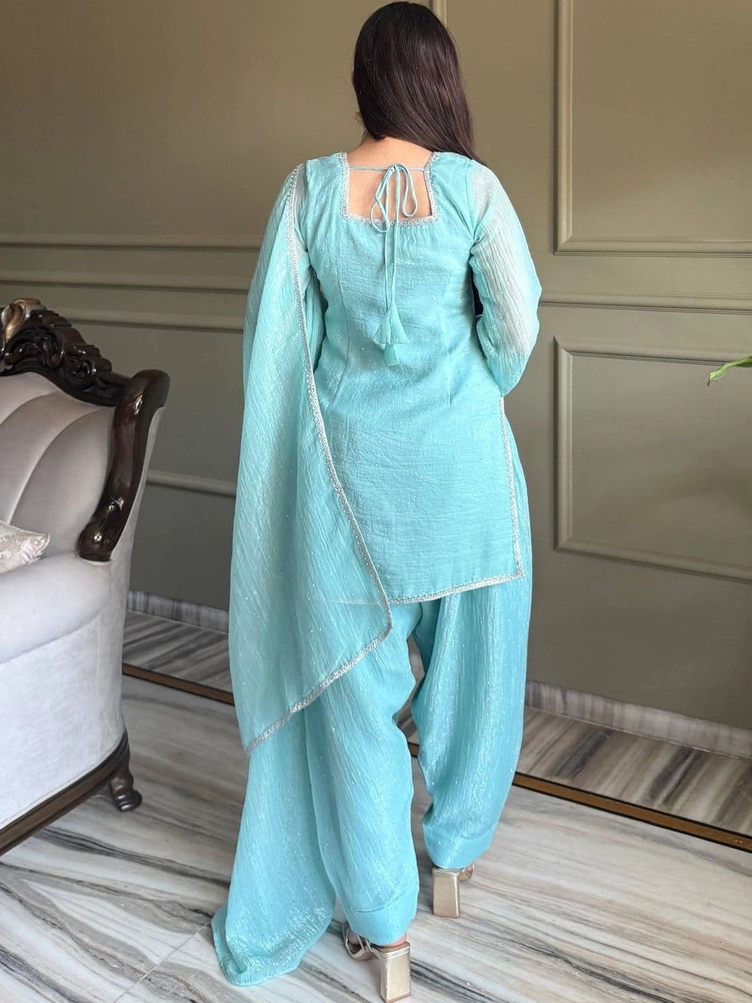 VASTRABELLA Women Regular Kurta with Patiala & With Dupatta thumbnail 4