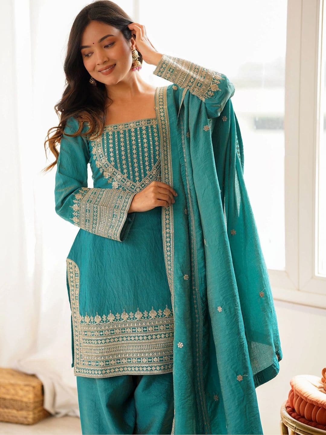 VASTRABELLA Women Ethnic Motifs Embroidered Regular Thread Work Kurta with Patiala & With Dupatta thumbnail 5