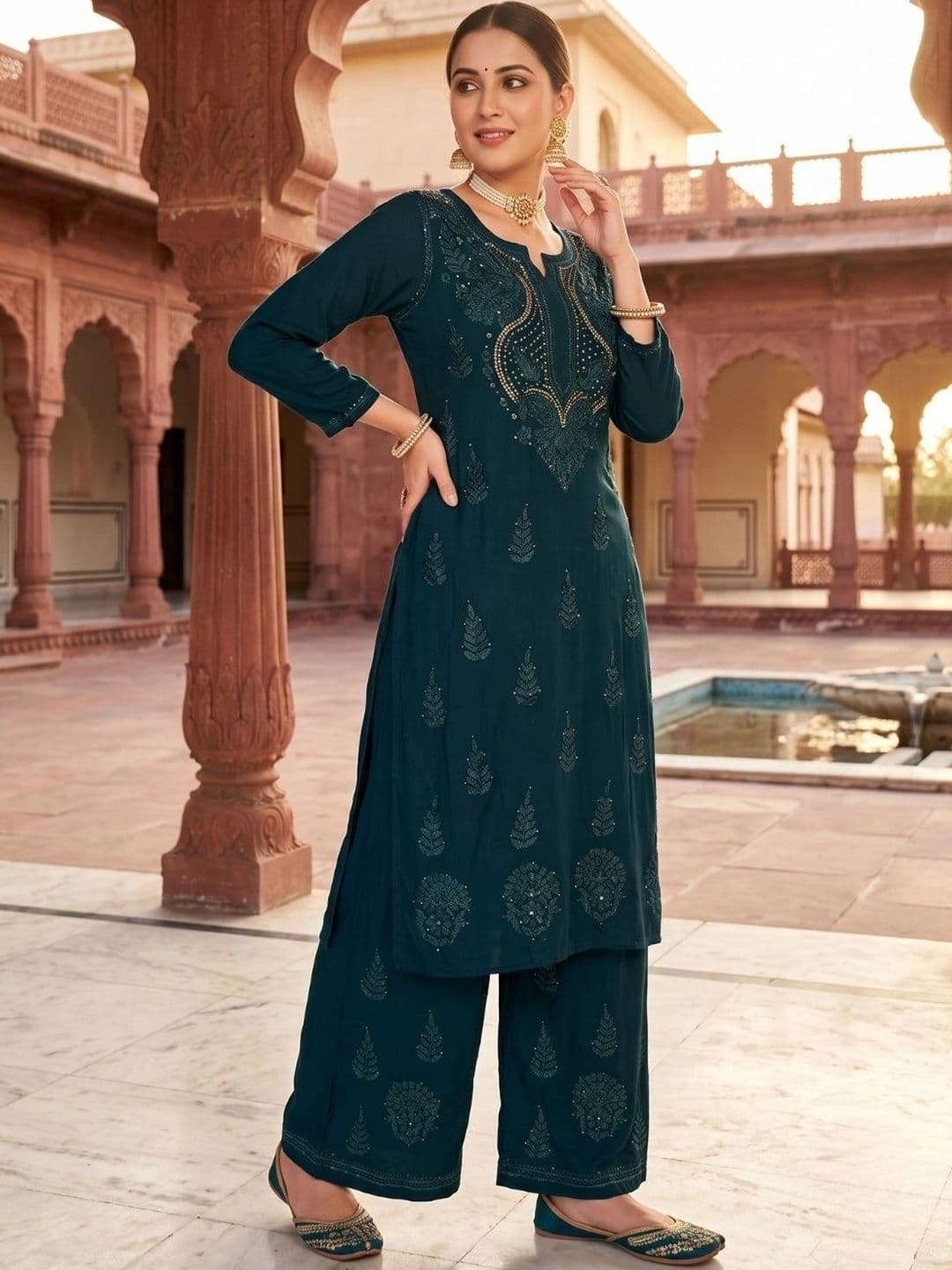 Fashion Chikan Art Women Ethnic Motifs Embroidered Regular Thread Work Kurta with Palazzos thumbnail 3