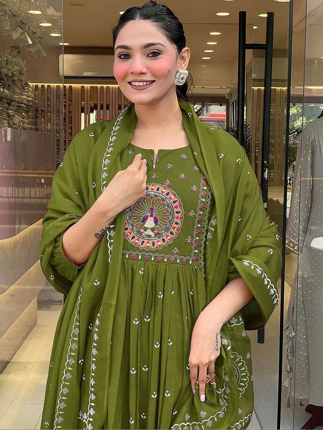 FIC FUSION CULTURE Women Ethnic Motifs Embroidered Pleated Thread Work Kurta With Dupatta thumbnail 4