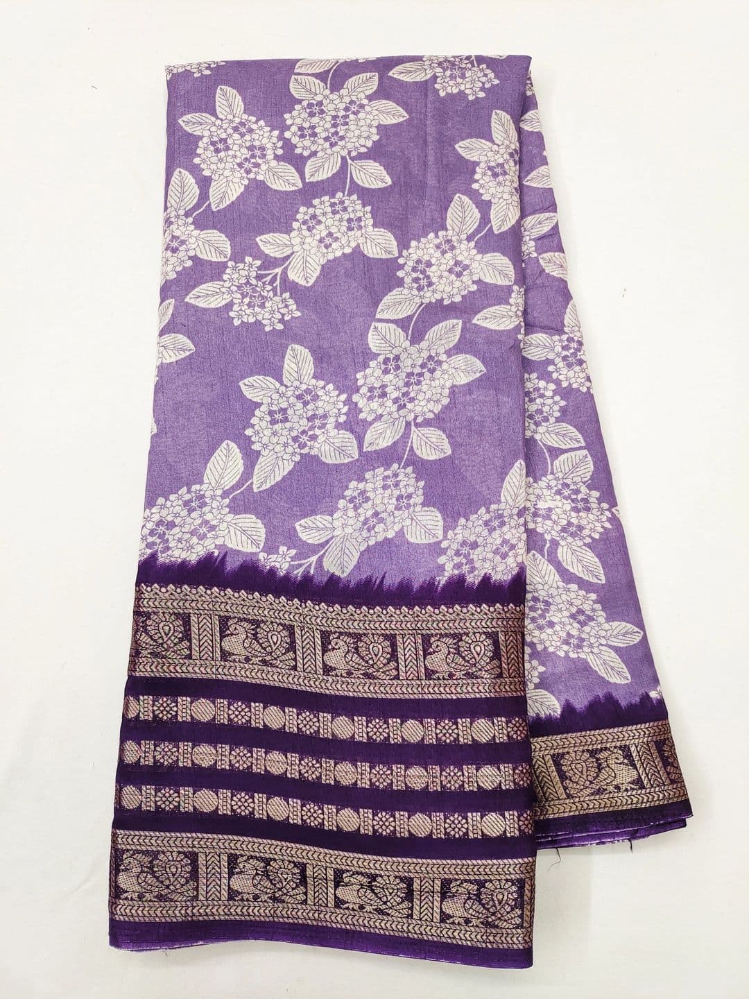Owee Floral Zari Silk Blend Designer Saree thumbnail 2