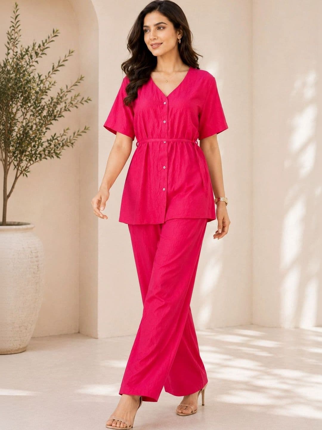 DIVASTRI Women Regular Kurta with Palazzos - view 1